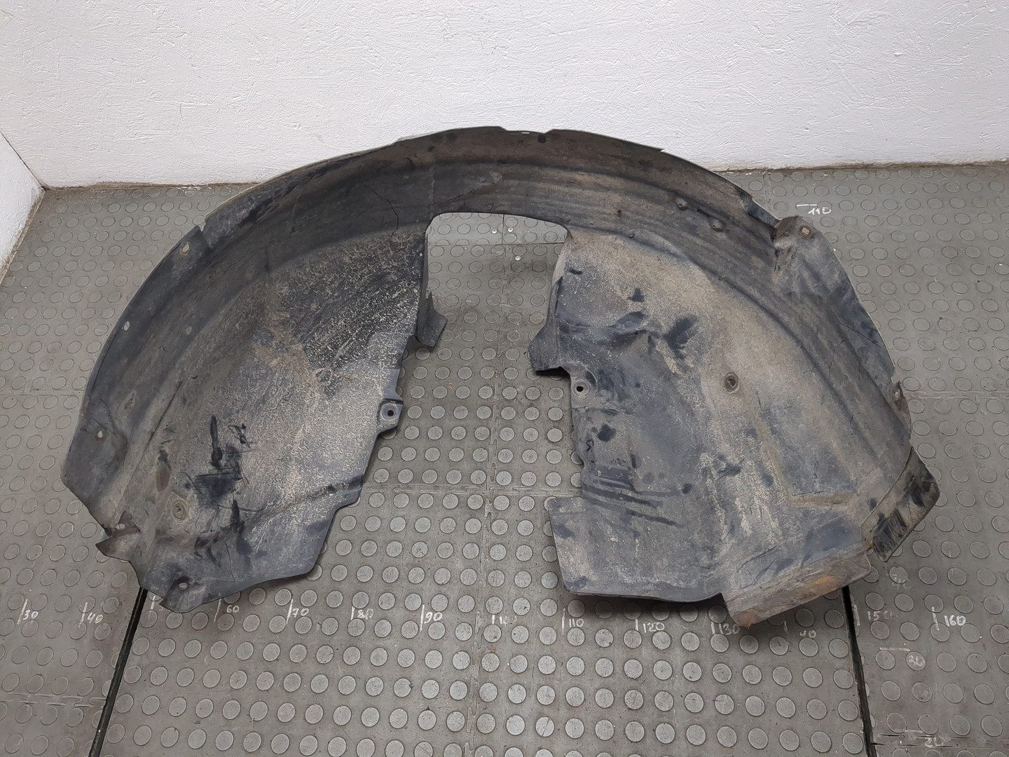 Локер передний правый