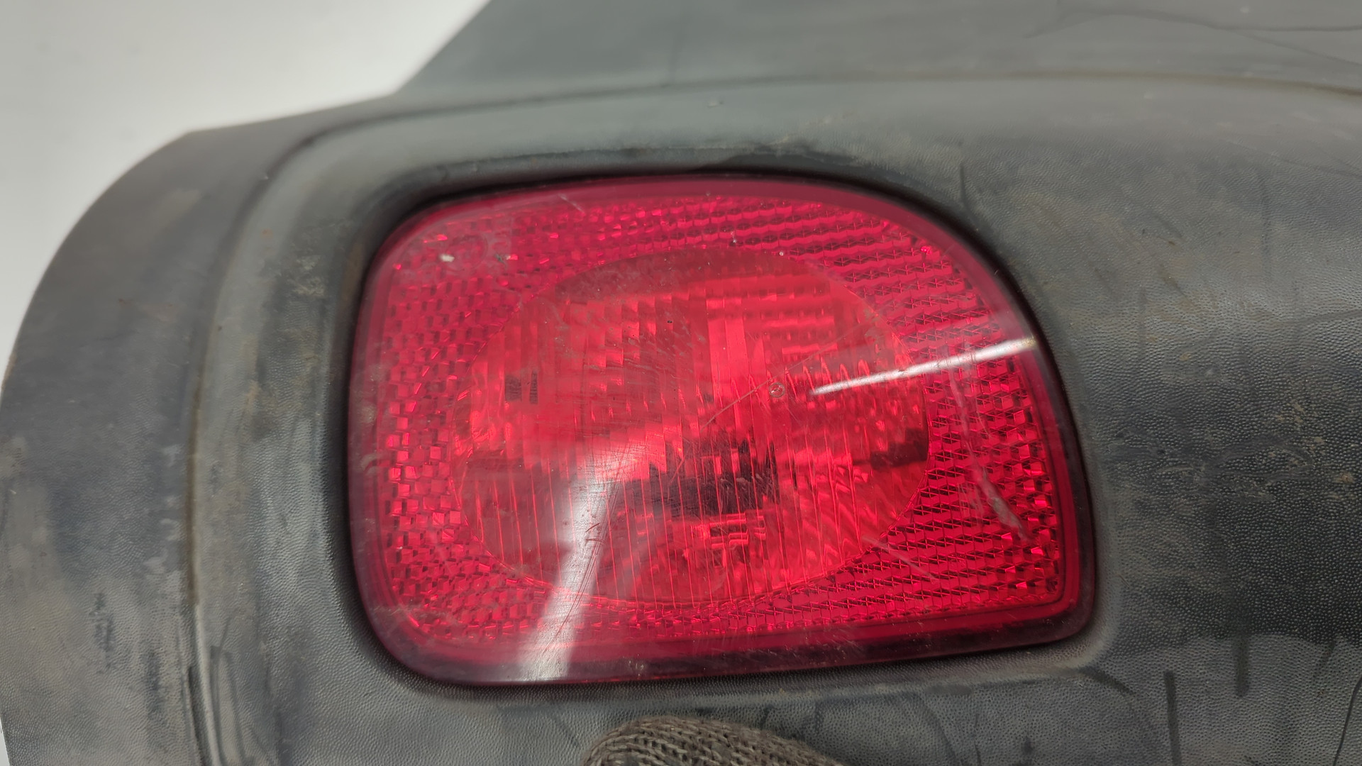 Бампер задний