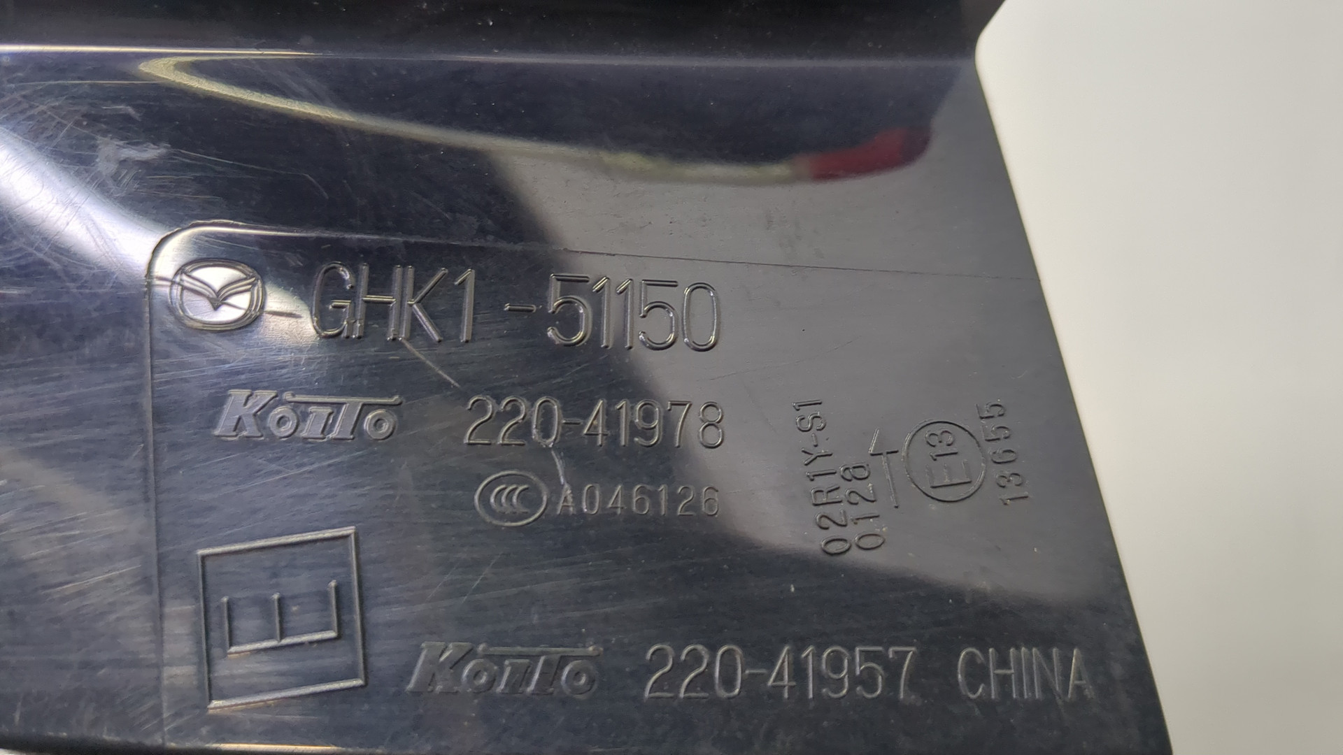 Фонарь задний правый