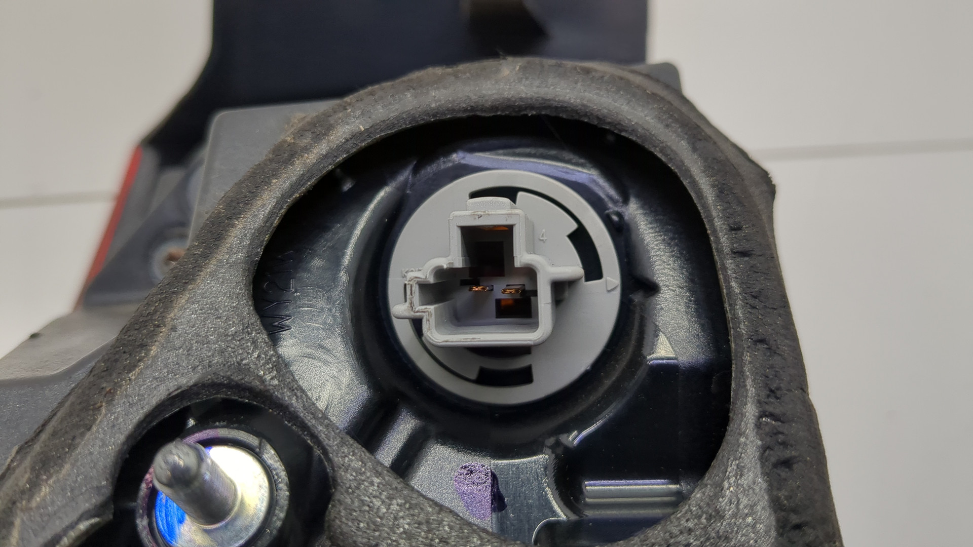 Фонарь задний правый