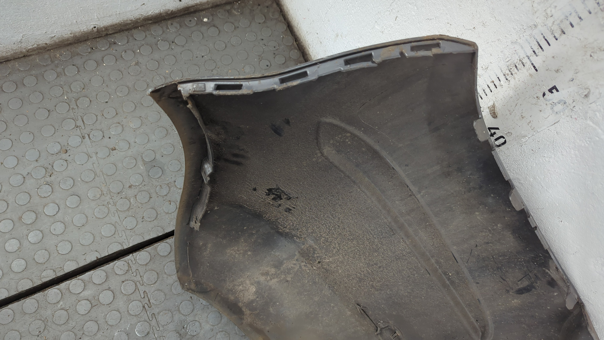 Бампер задний