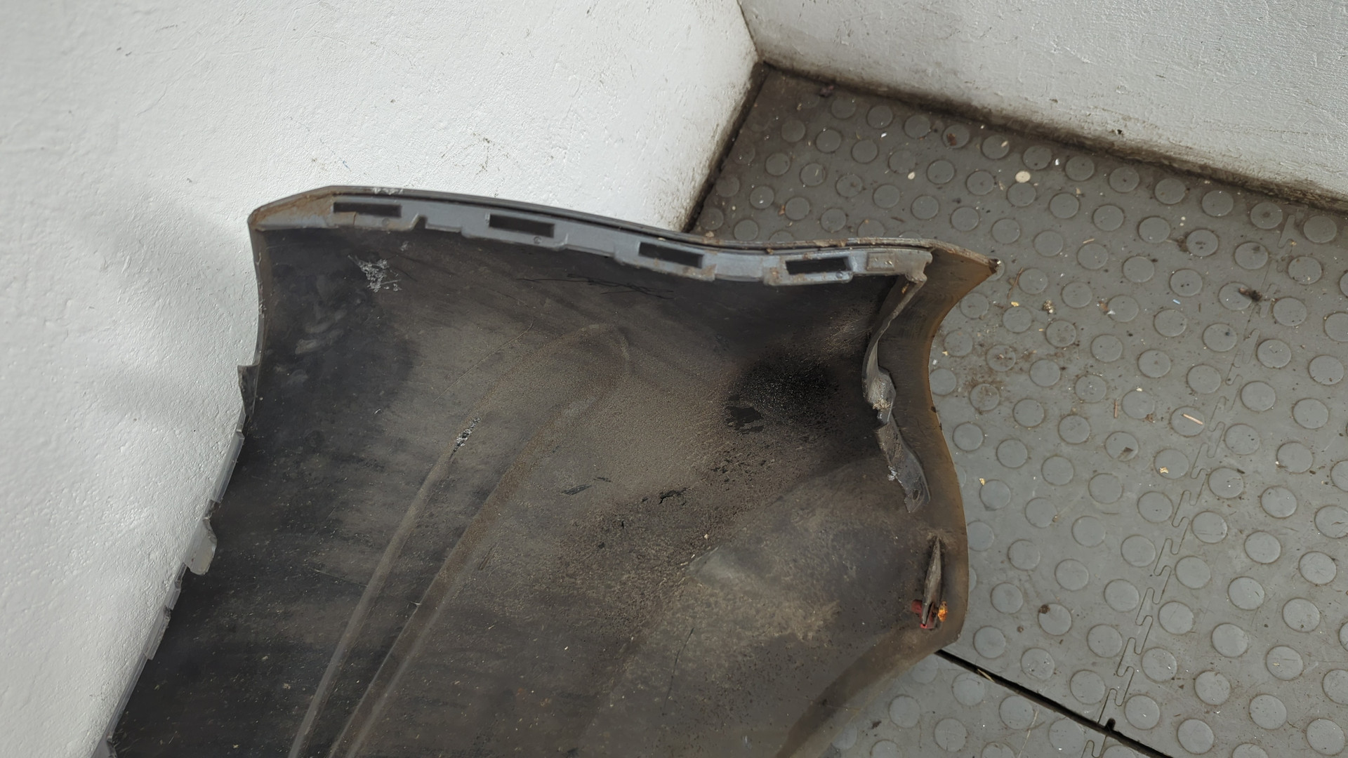 Бампер задний