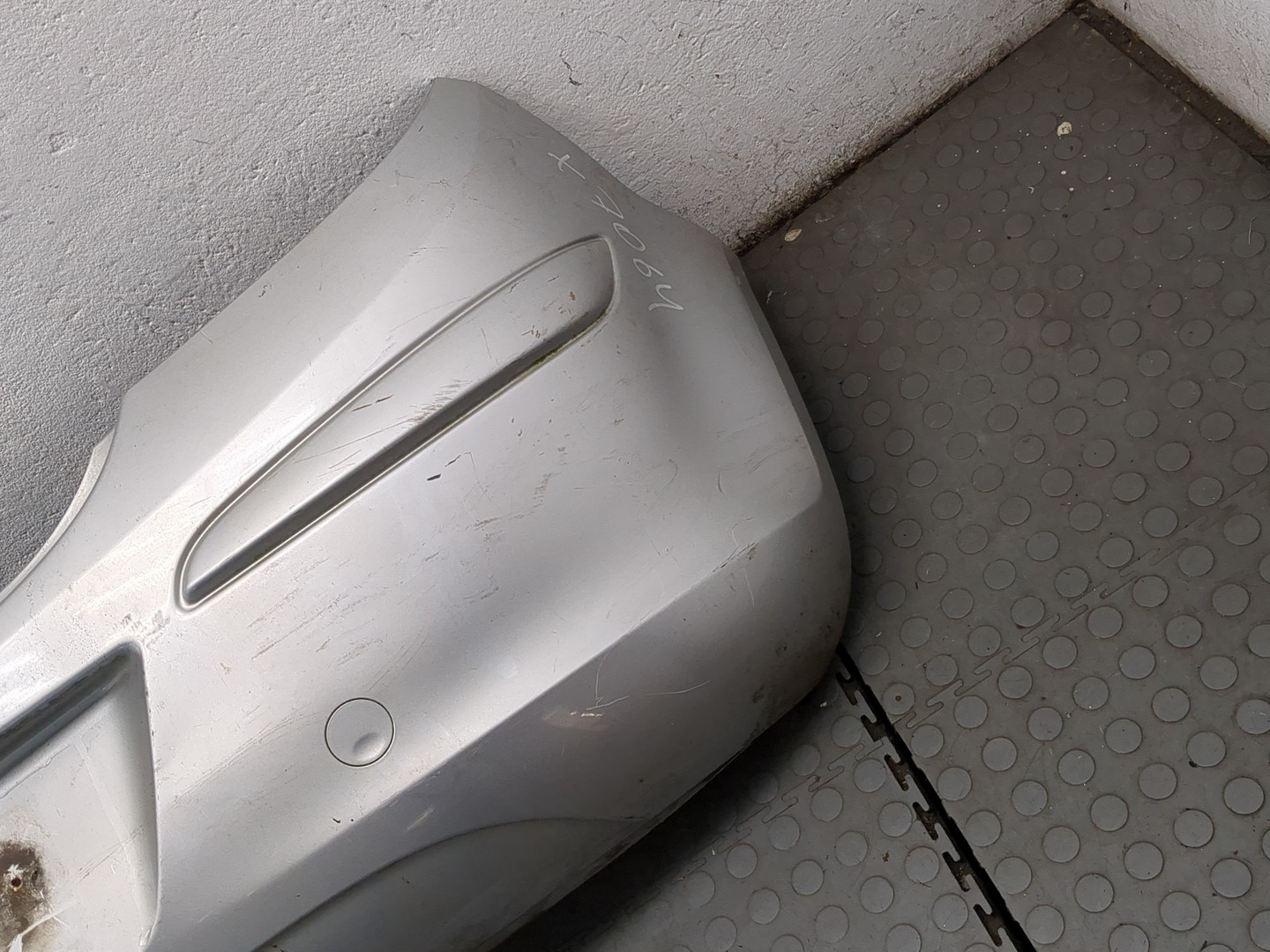 Бампер задний