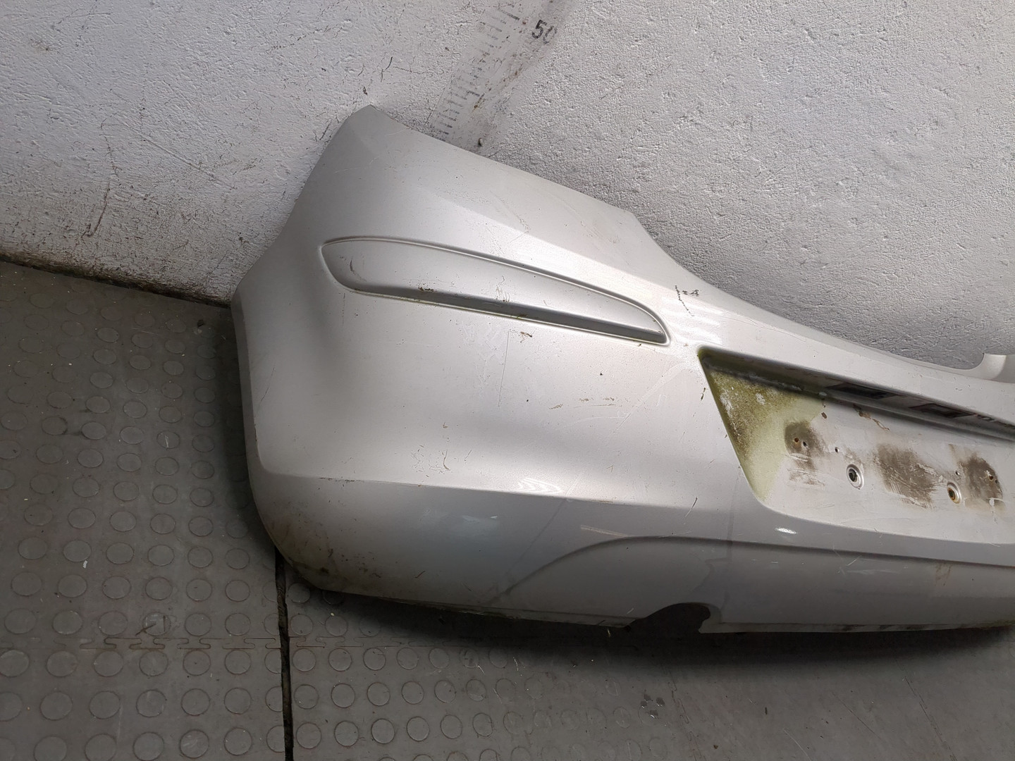 Бампер задний