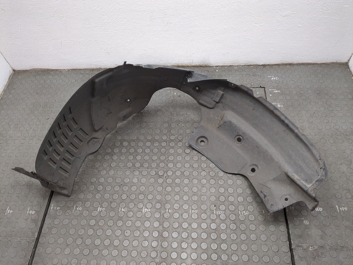 Локер передний левый