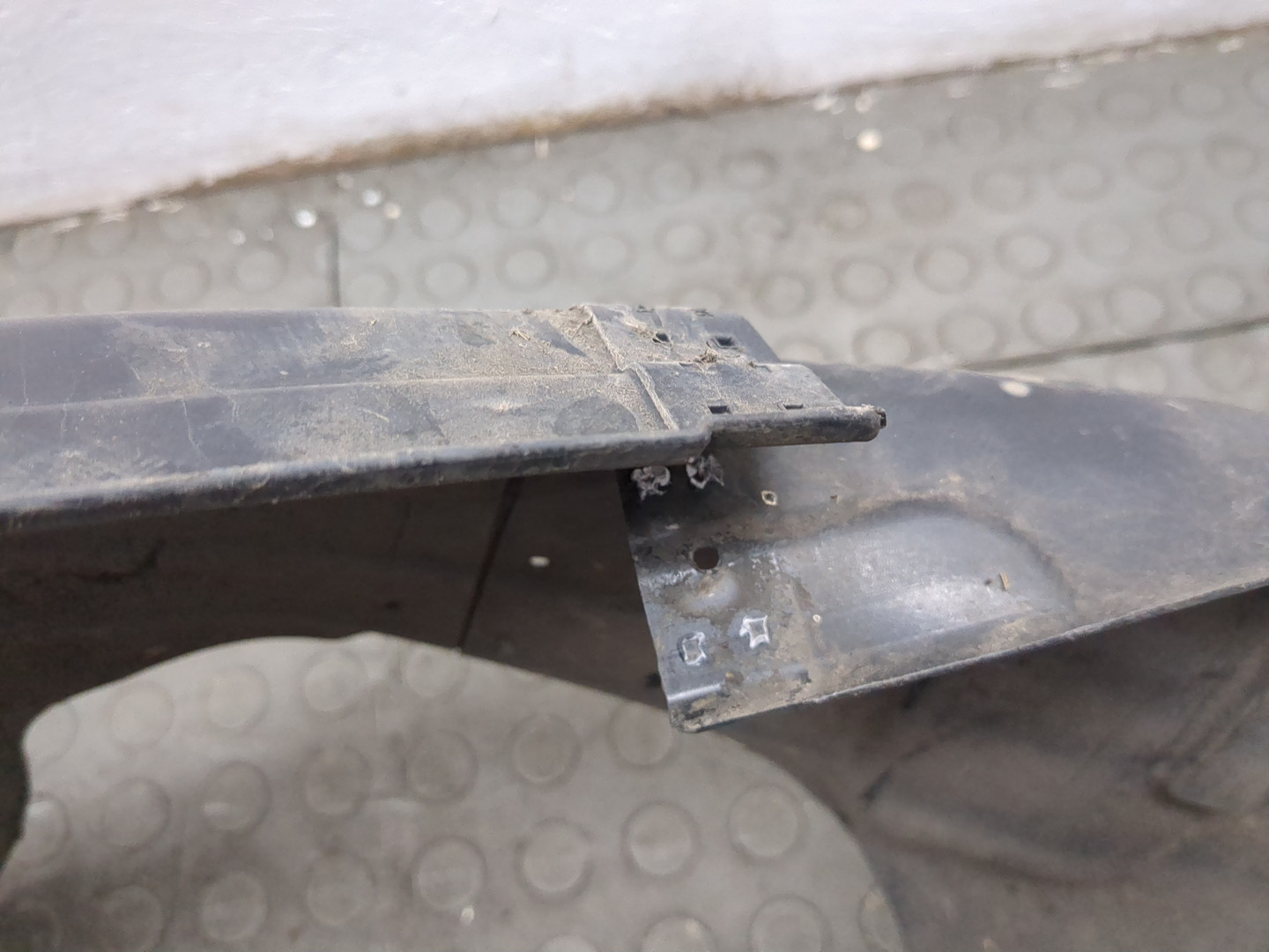 Локер передний левый