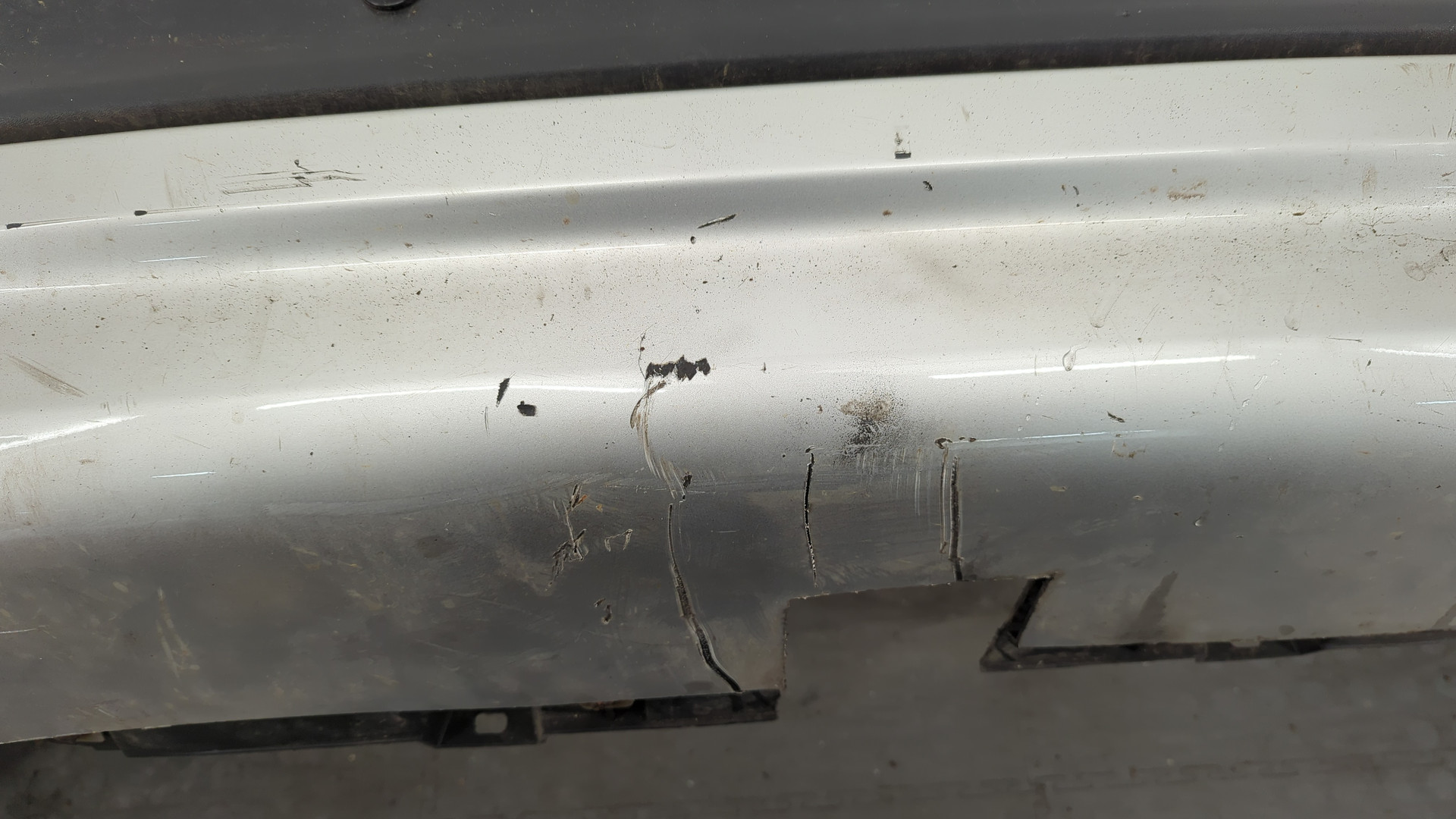 Бампер задний