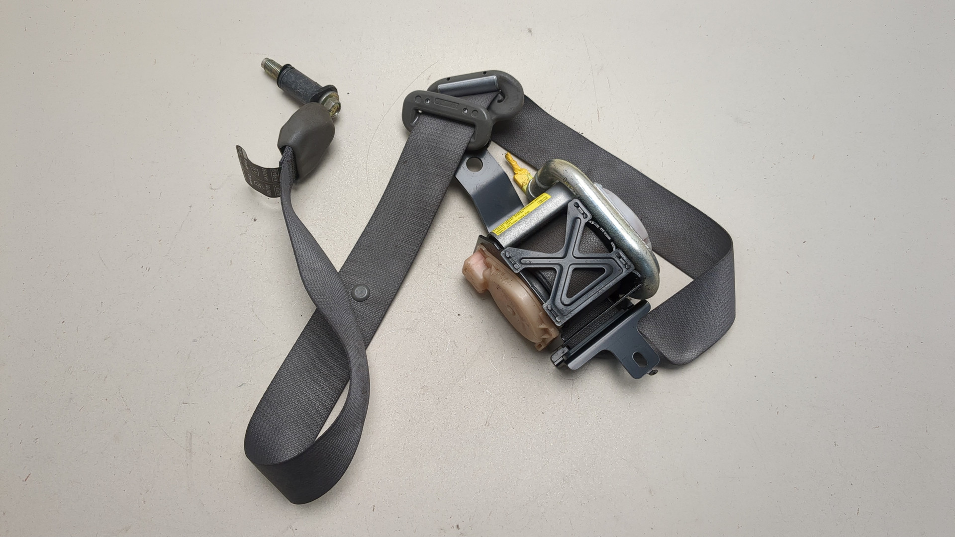 Ремень безопасности