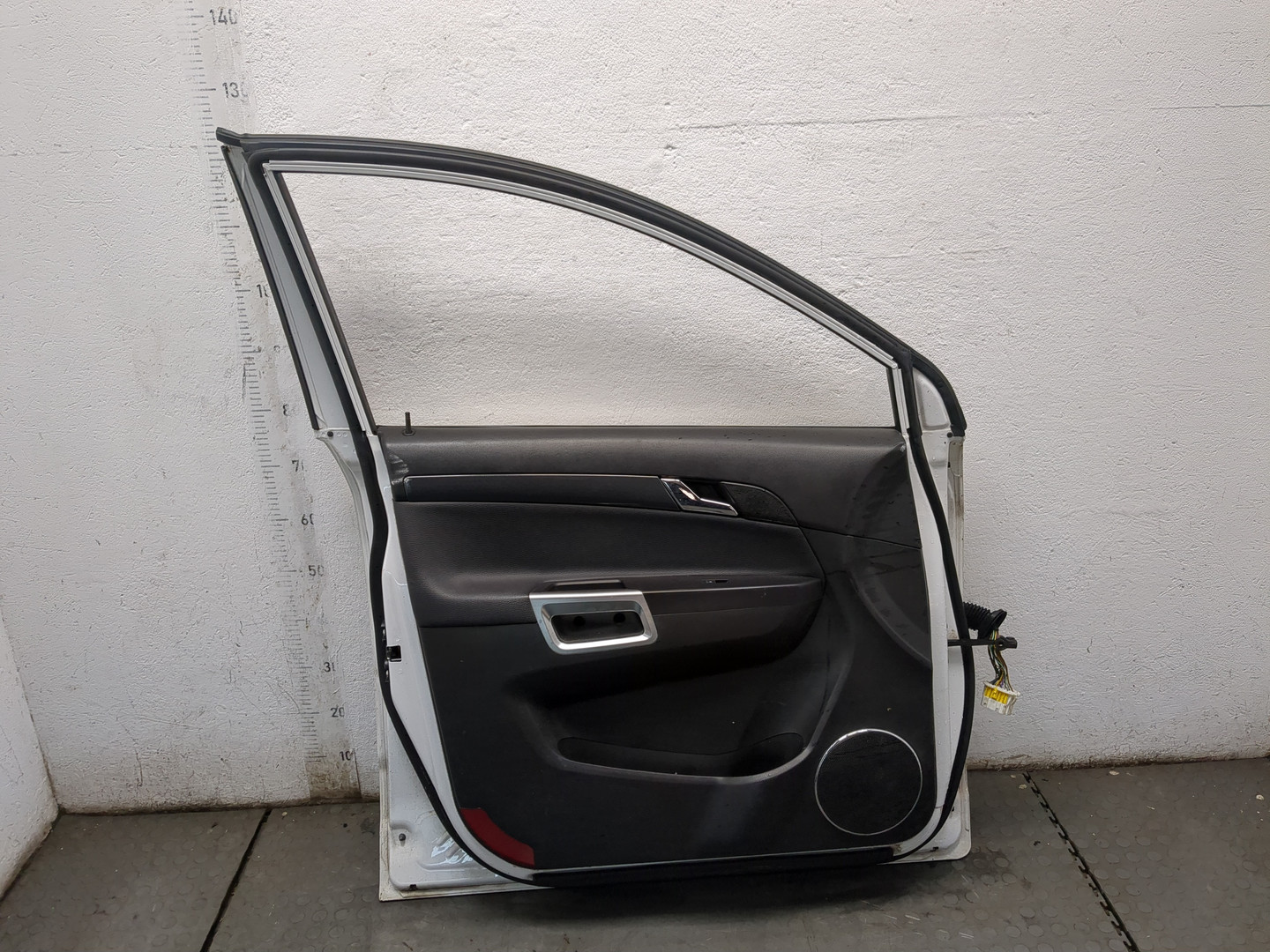 Дверь передняя левая