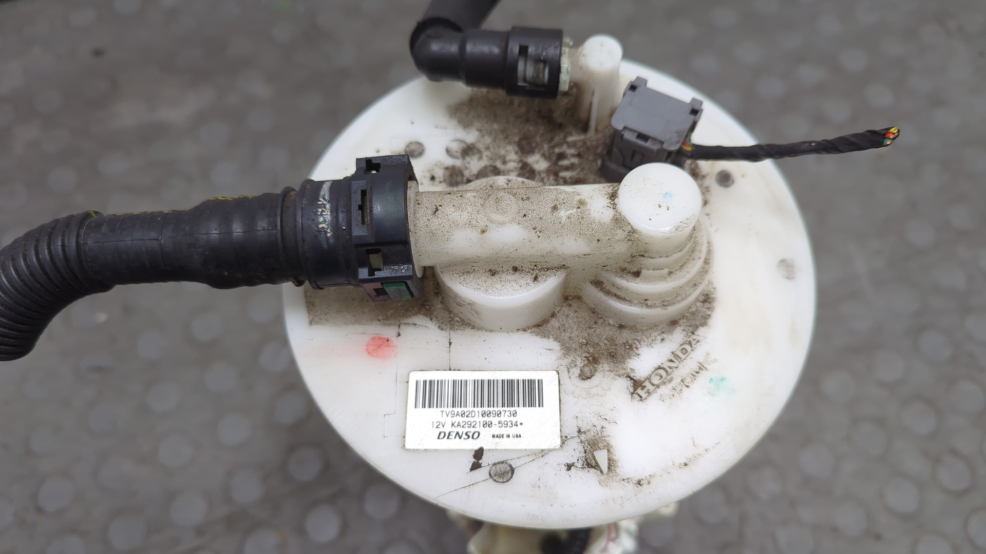 Насос топливный электрический