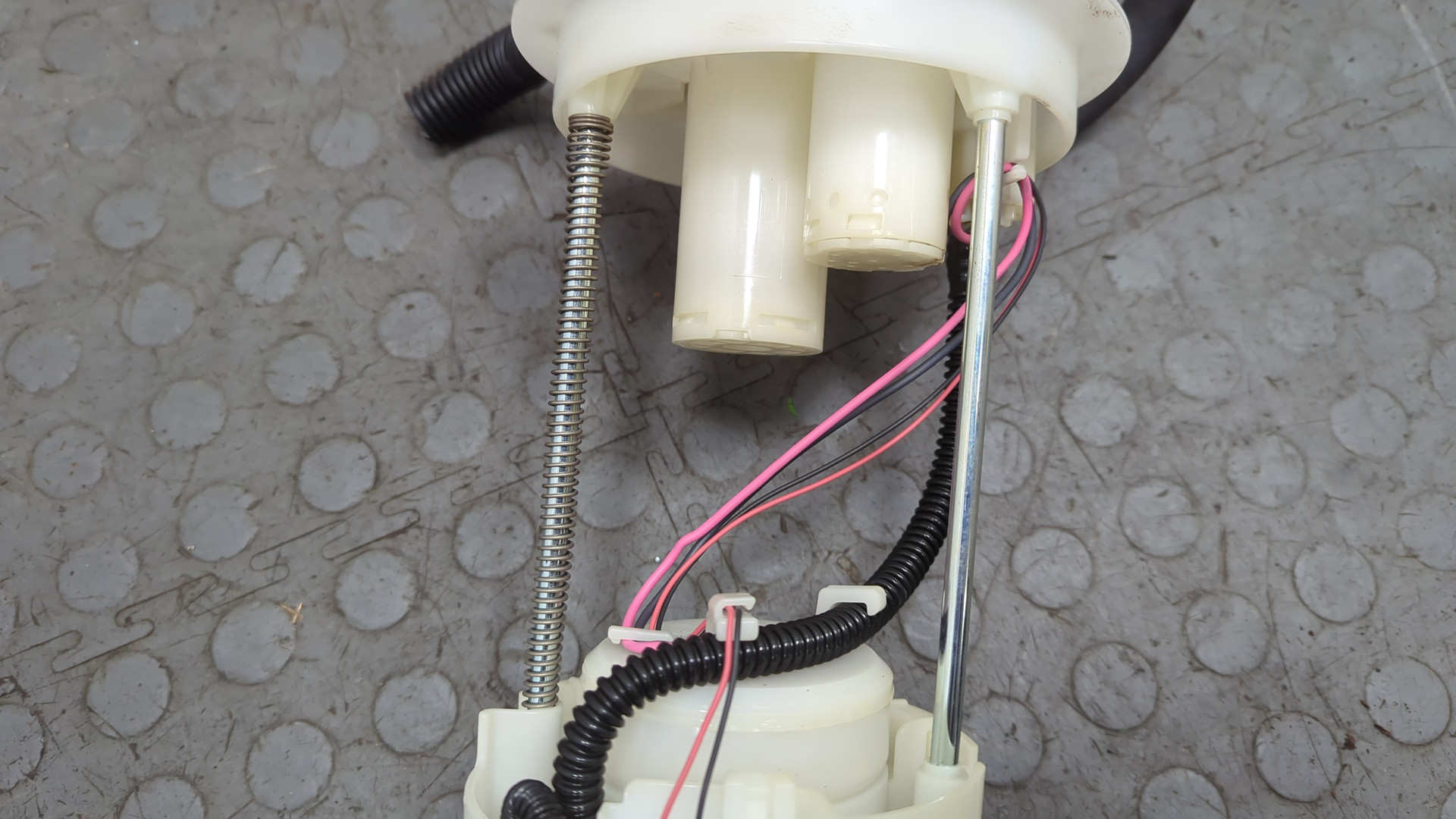 Насос топливный электрический