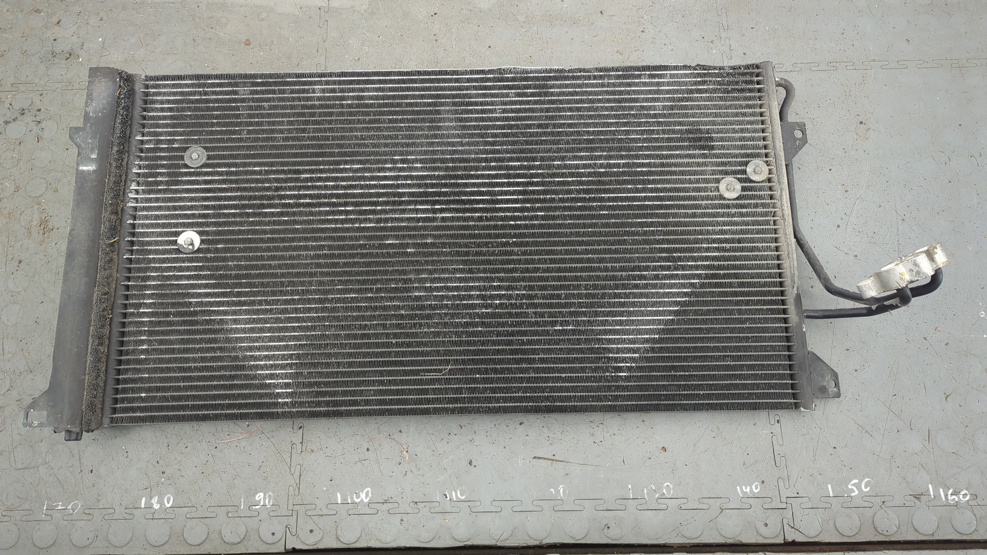 Радиатор кондиционера / конденсер