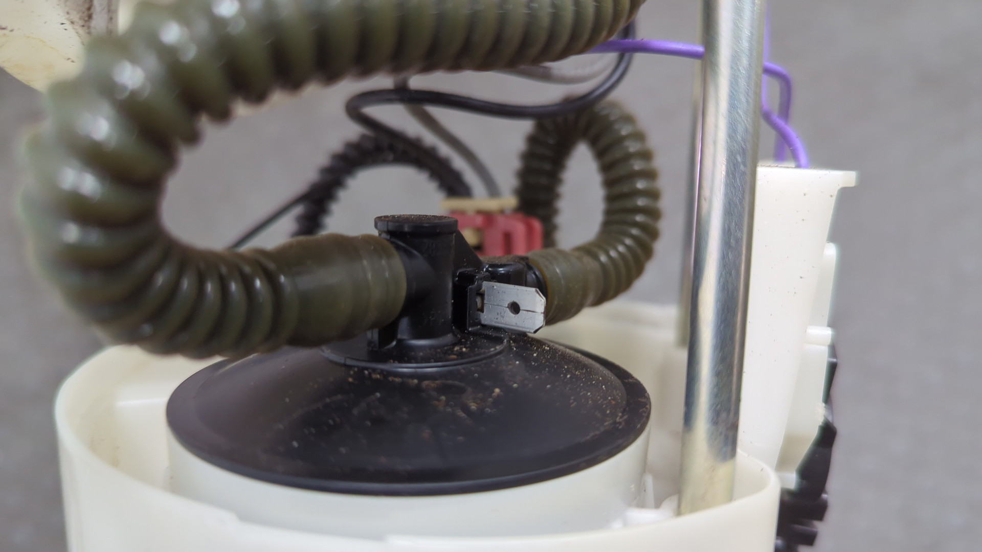 Насос топливный электрический