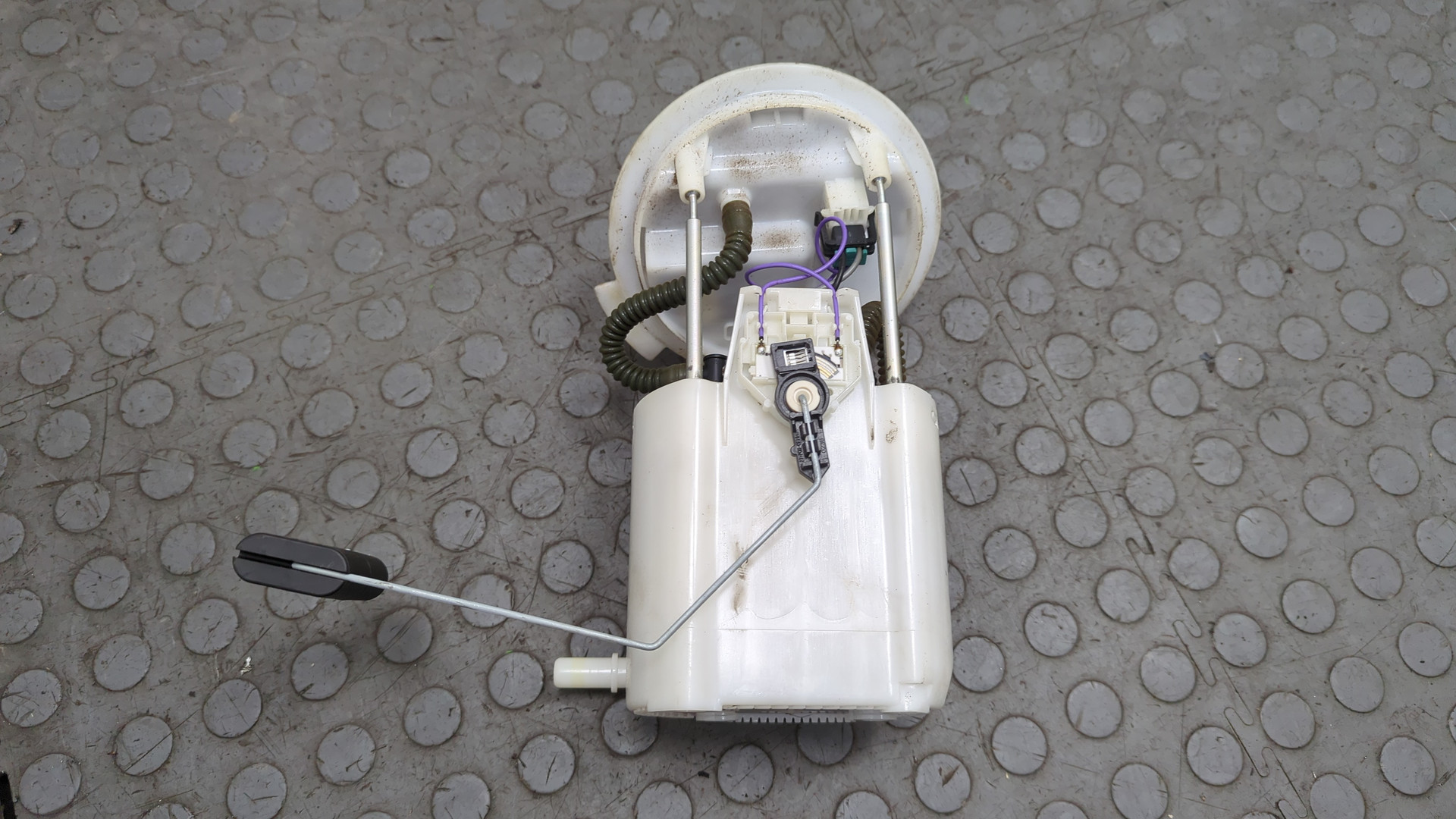 Насос топливный электрический