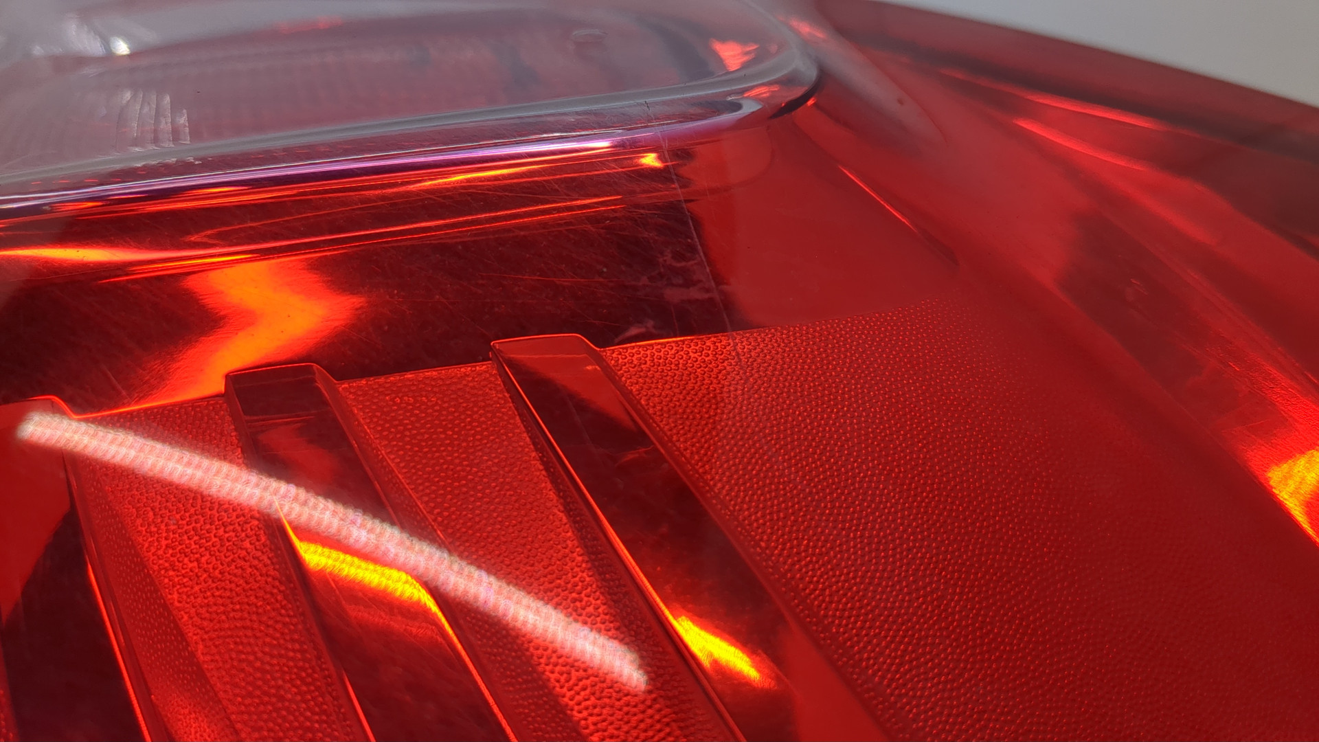 Фонарь задний правый