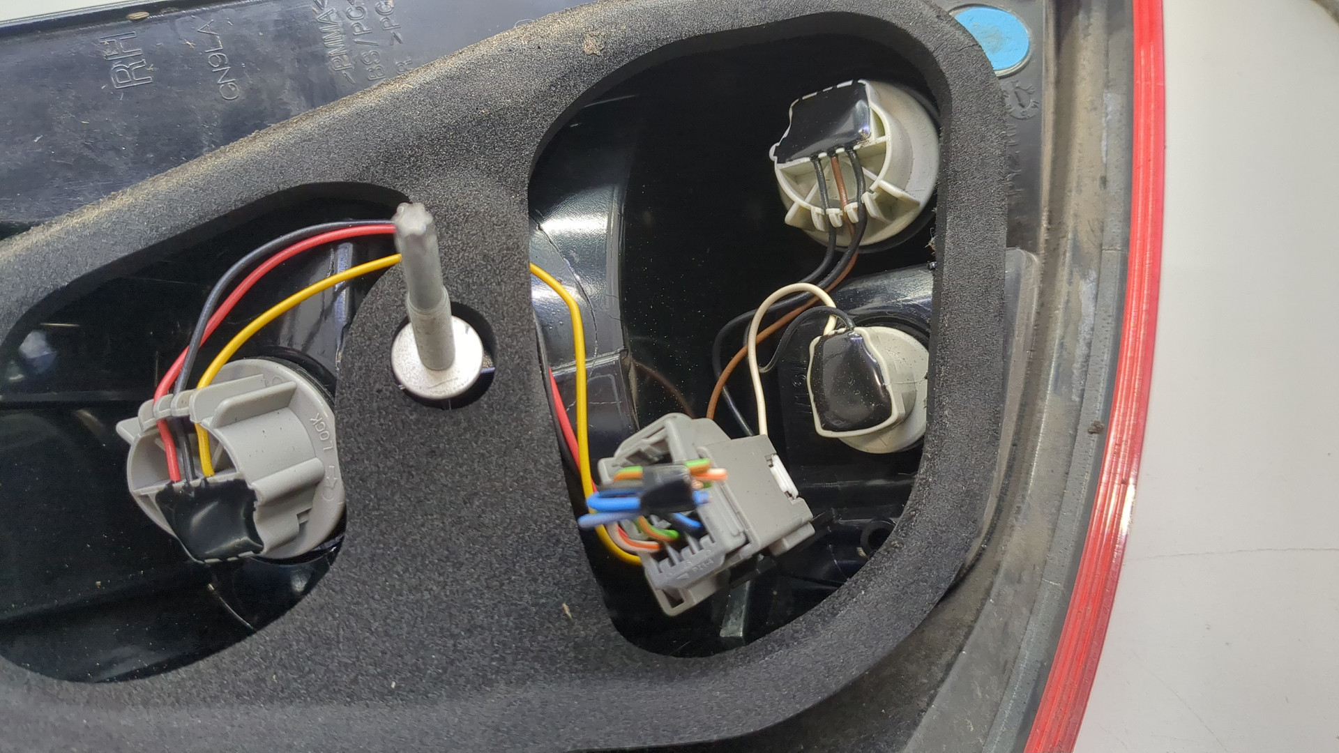 Фонарь задний правый