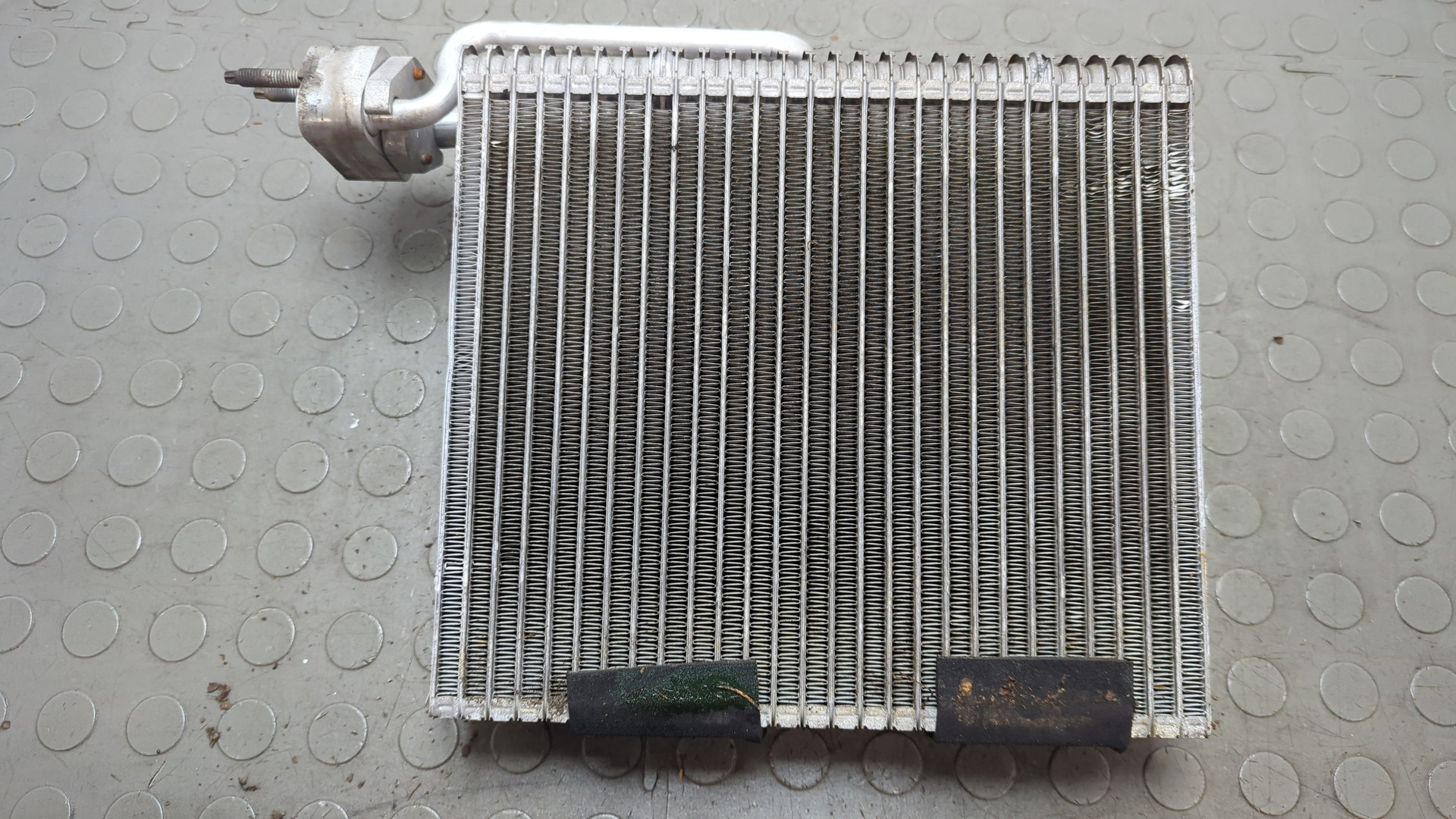 Радиатор кондиционера / конденсер