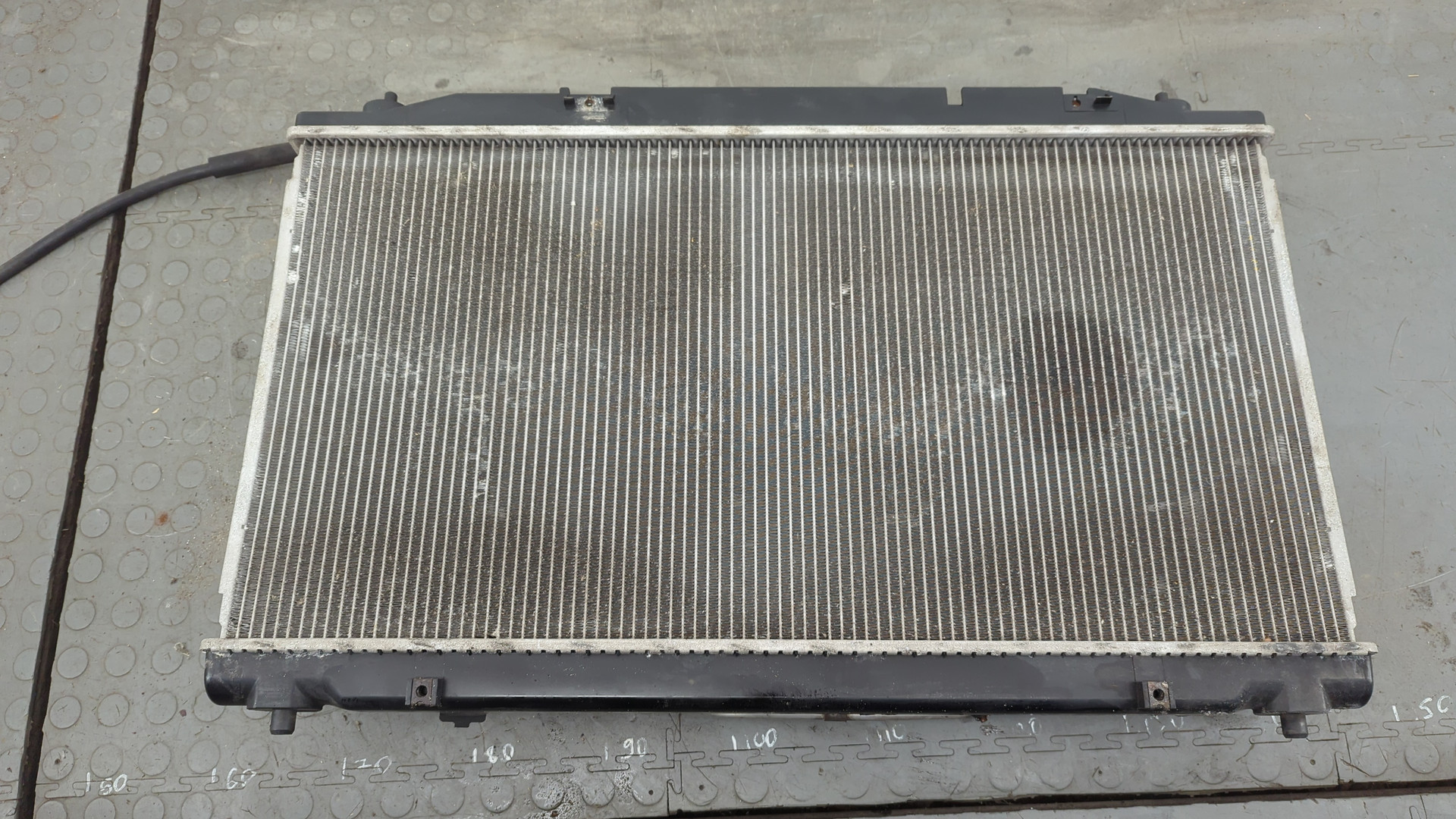 Радиатор охлаждения двигателя основной