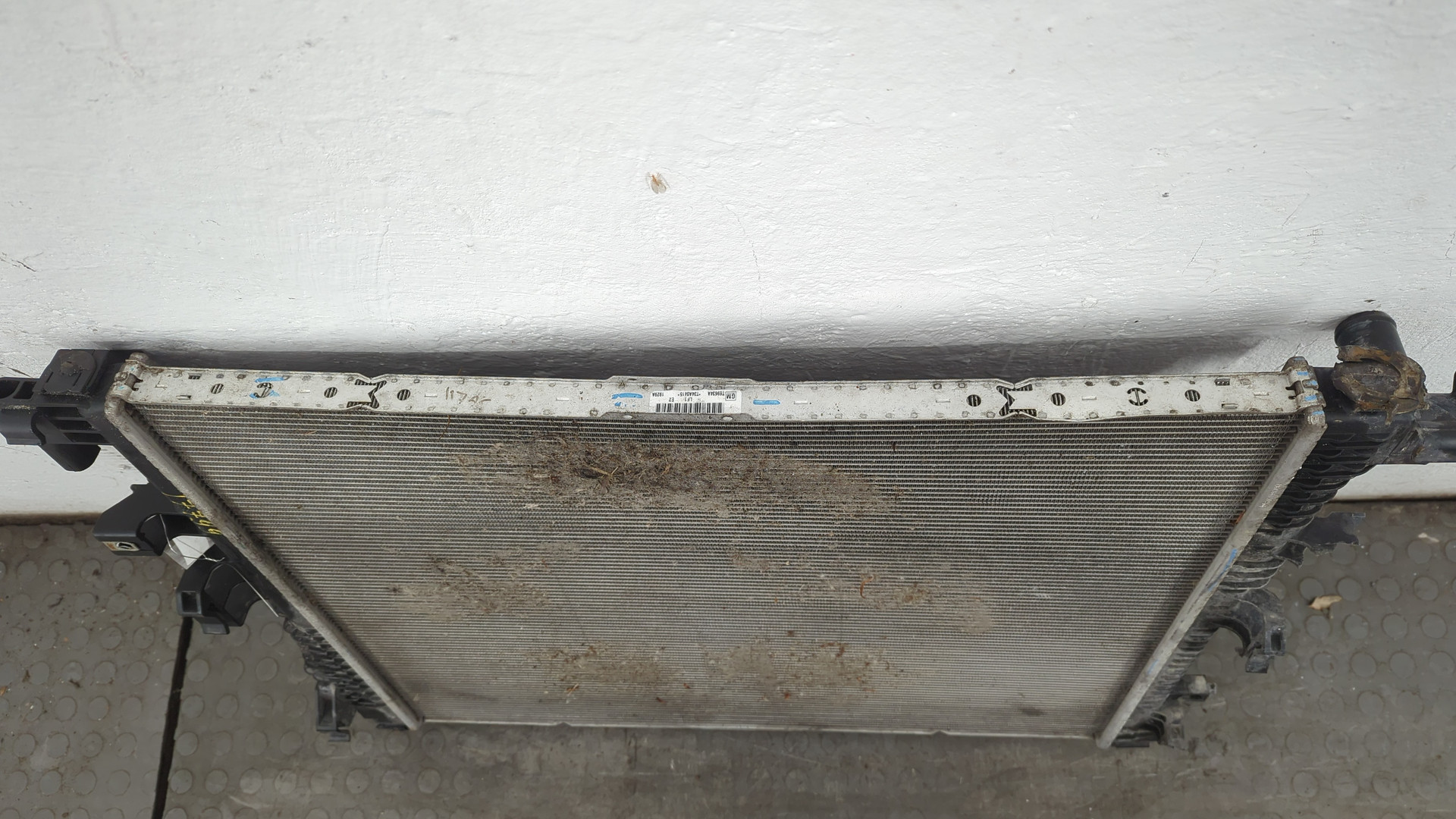 Радиатор охлаждения двигателя основной