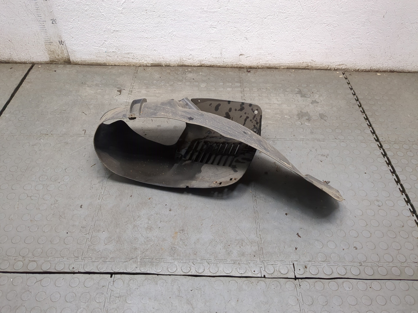 Локер передний левый