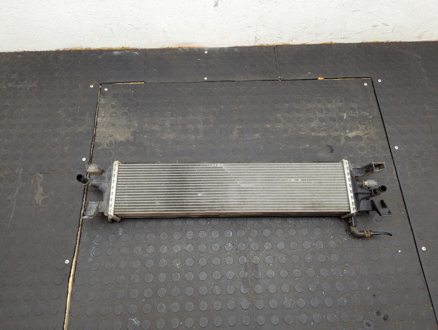 Радиатор охлаждения двигателя основной