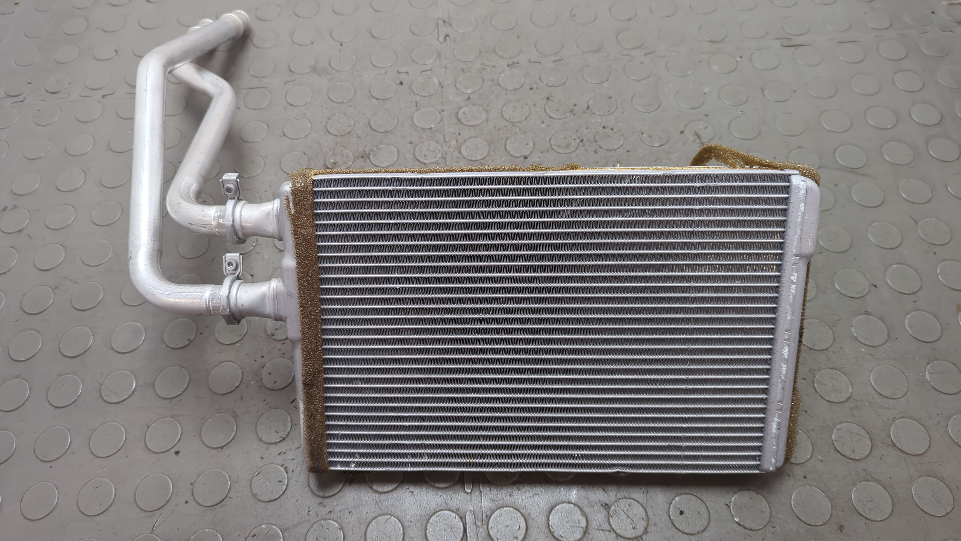 Радиатор отопителя