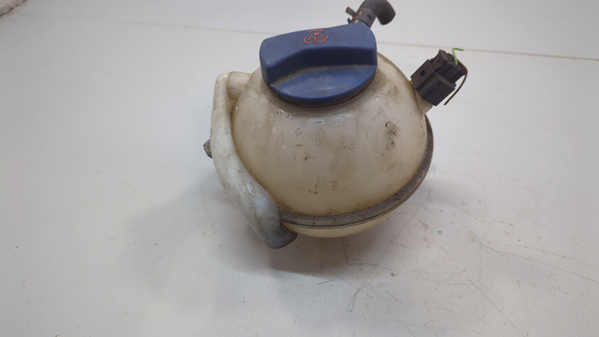 Бачок расширительный