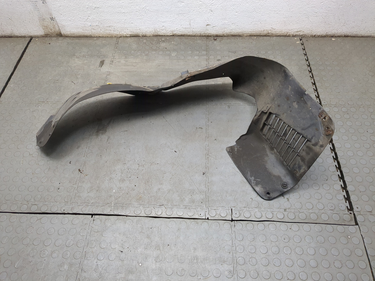 Локер передний правый