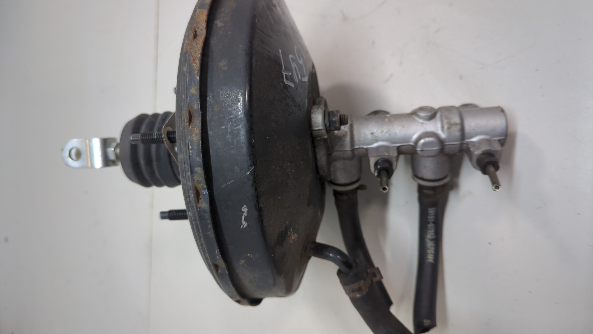 Цилиндр тормозной главный