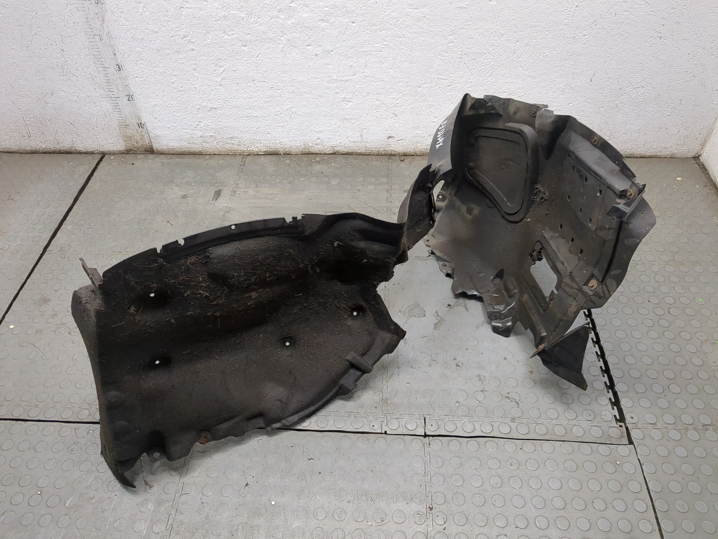 Локер передний правый