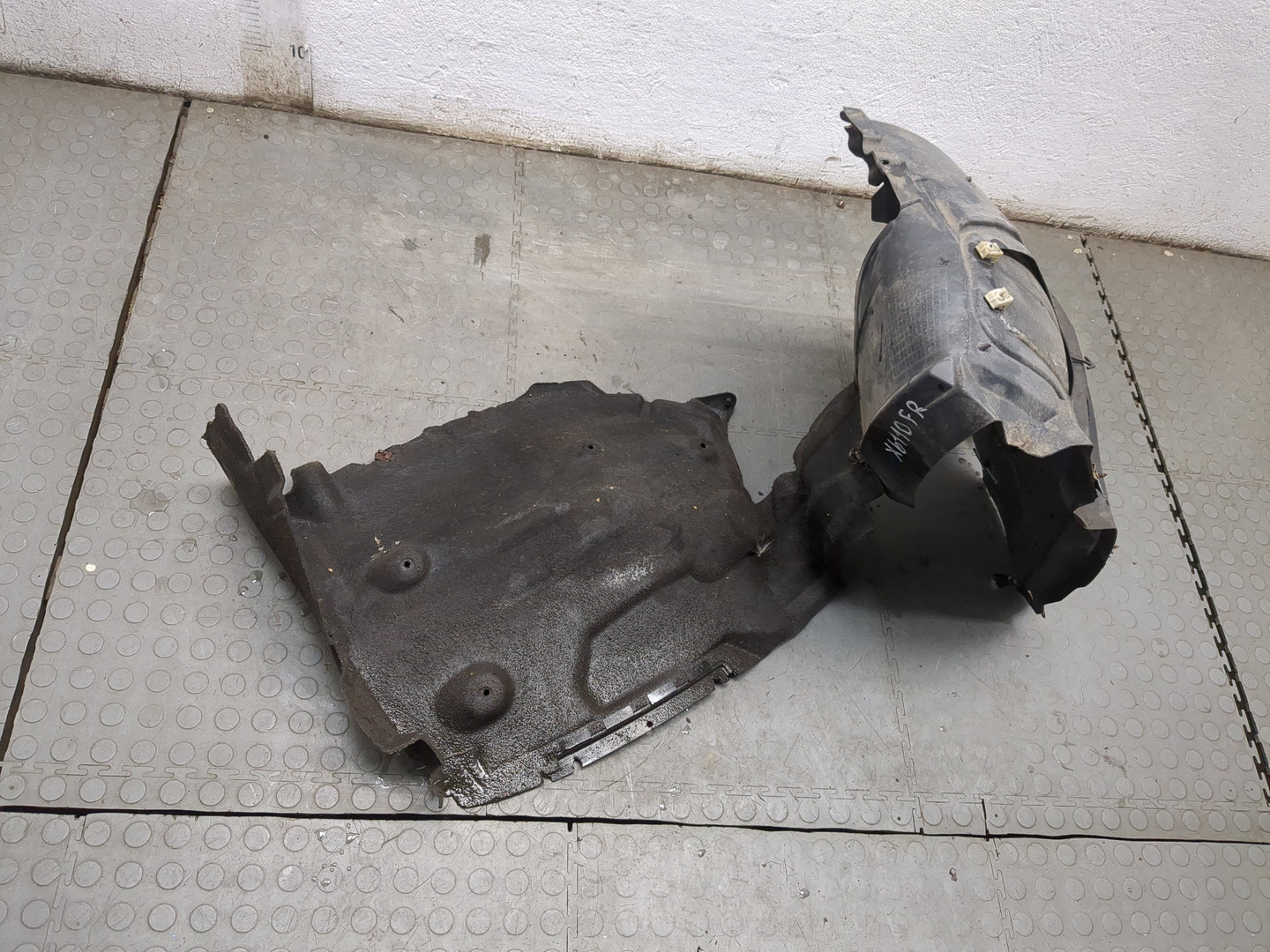 Локер передний правый