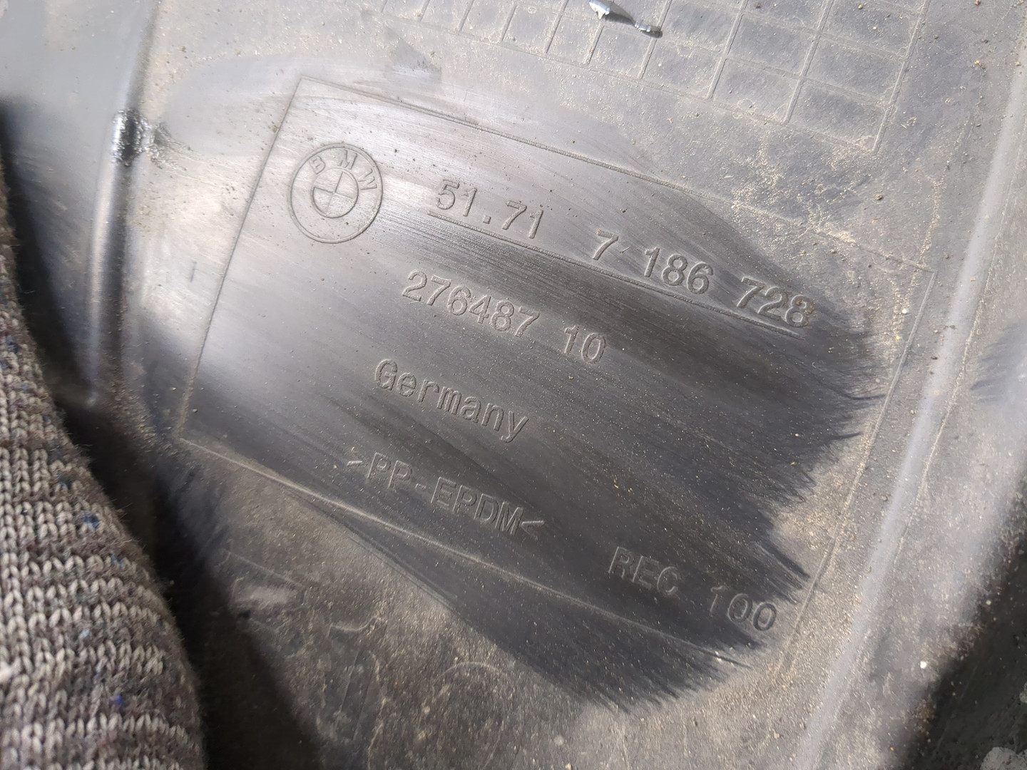 Локер передний правый