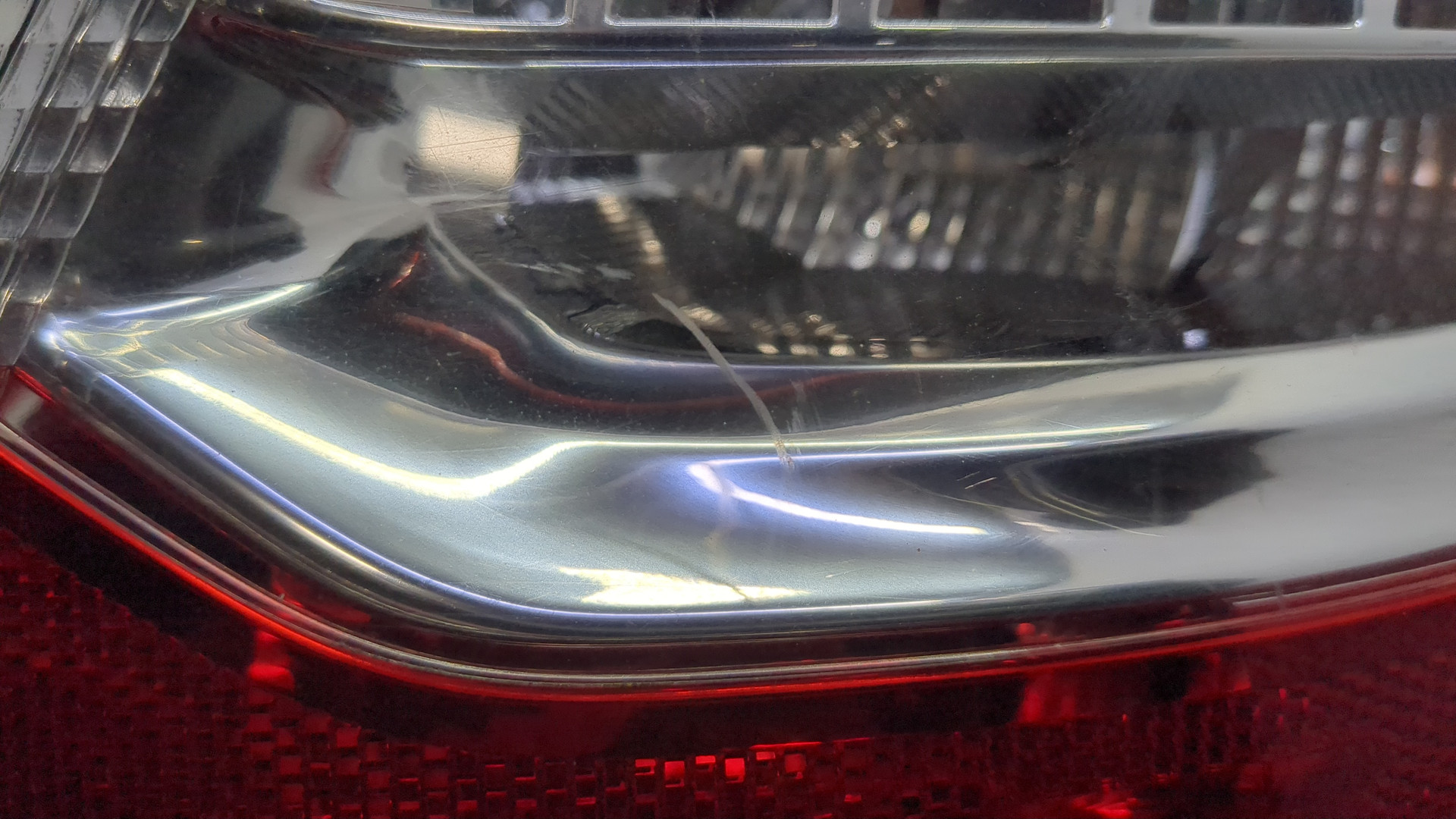 Фонарь задний правый