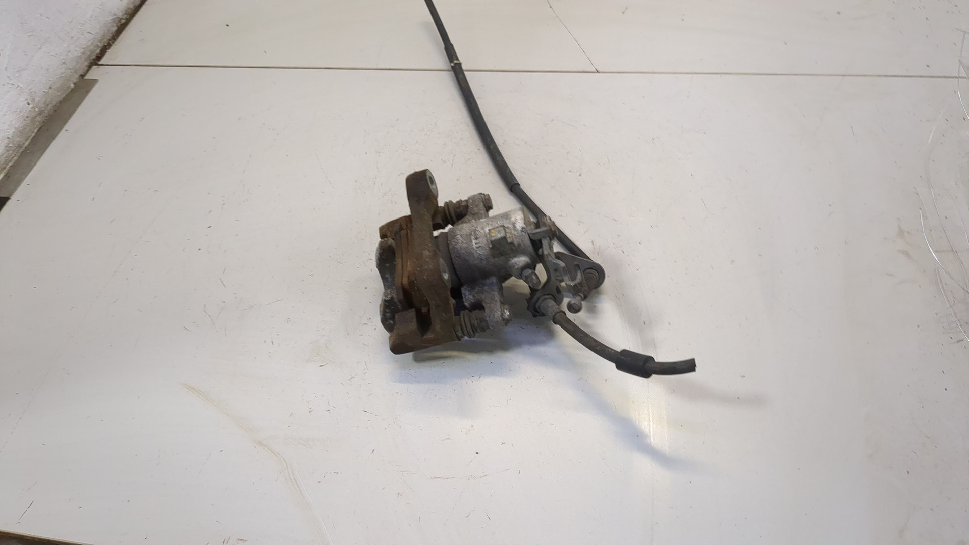 Суппорт задний правый