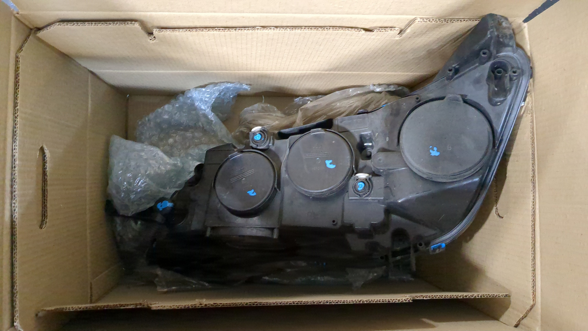 Фара правая