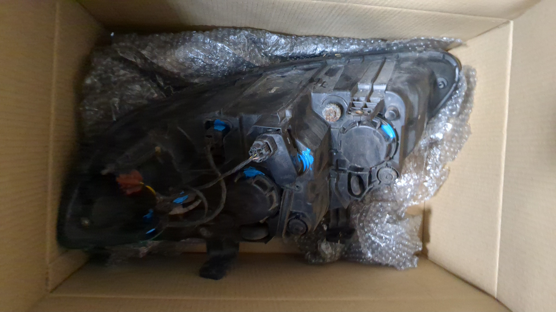 Фара правая