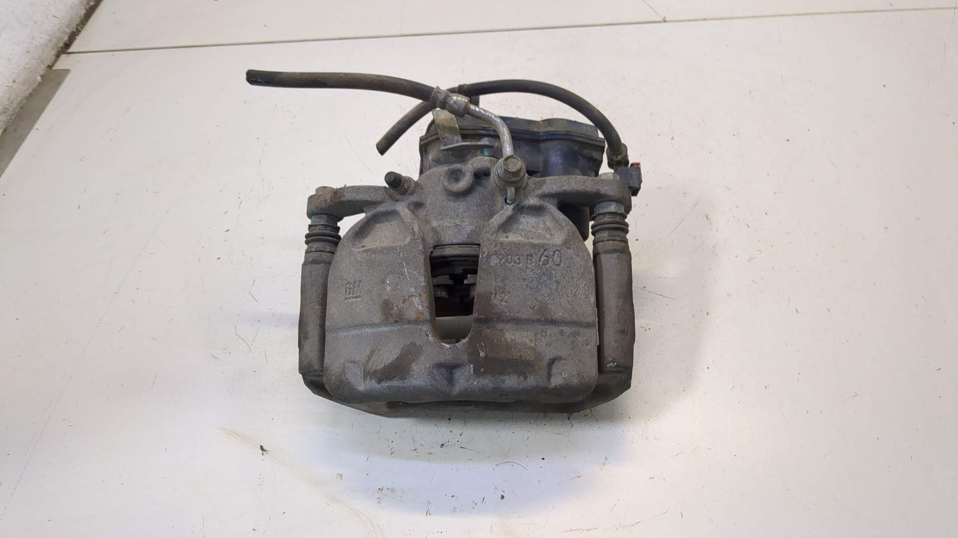 Суппорт передний правый