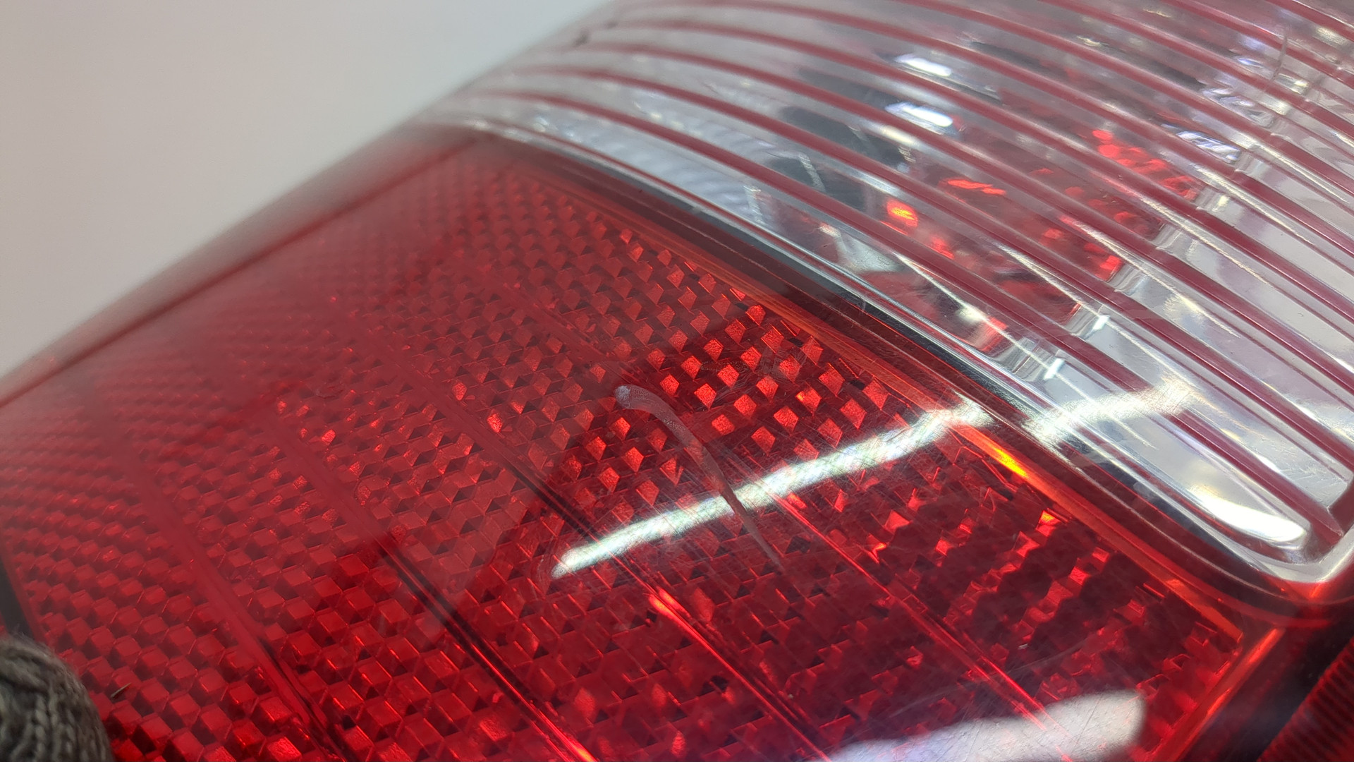 Фонарь задний правый