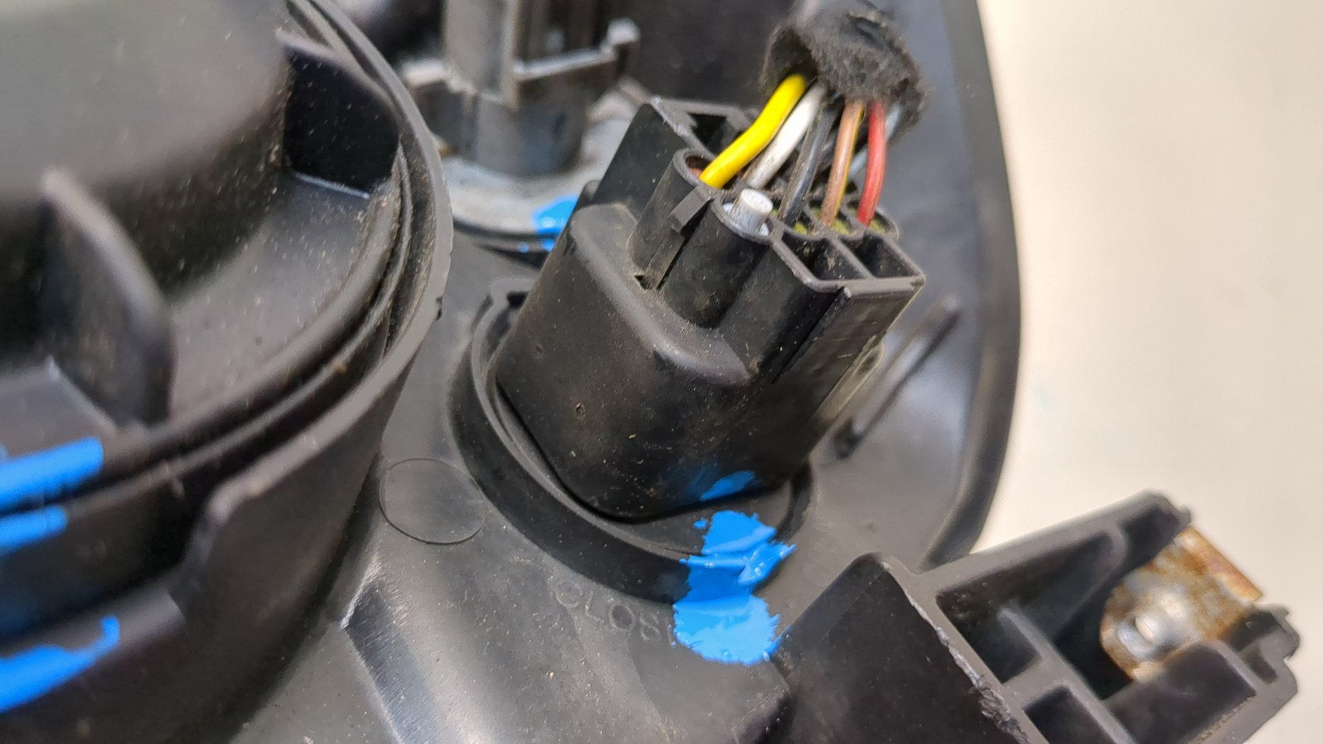 Фара правая