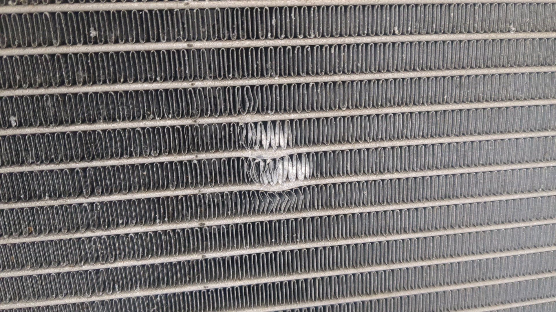 Радиатор охлаждения двигателя основной