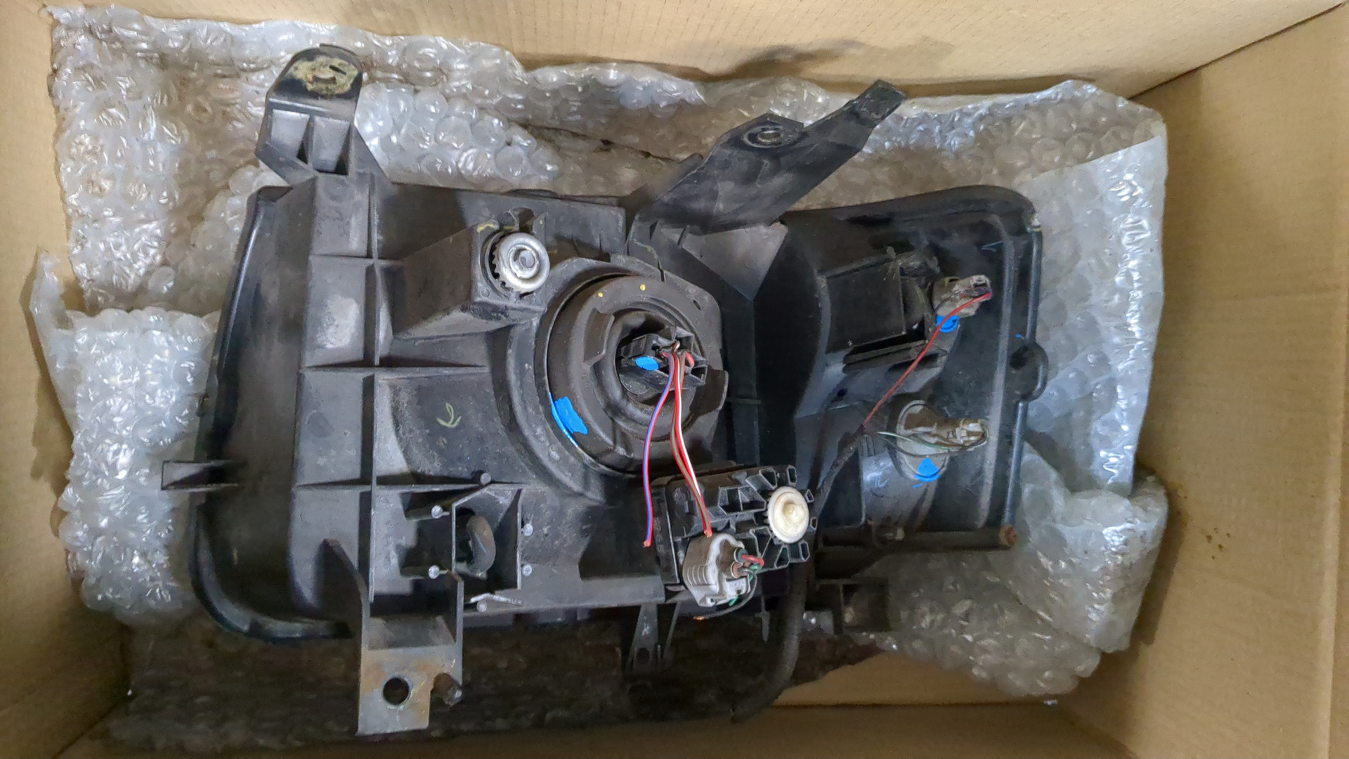 Фара правая