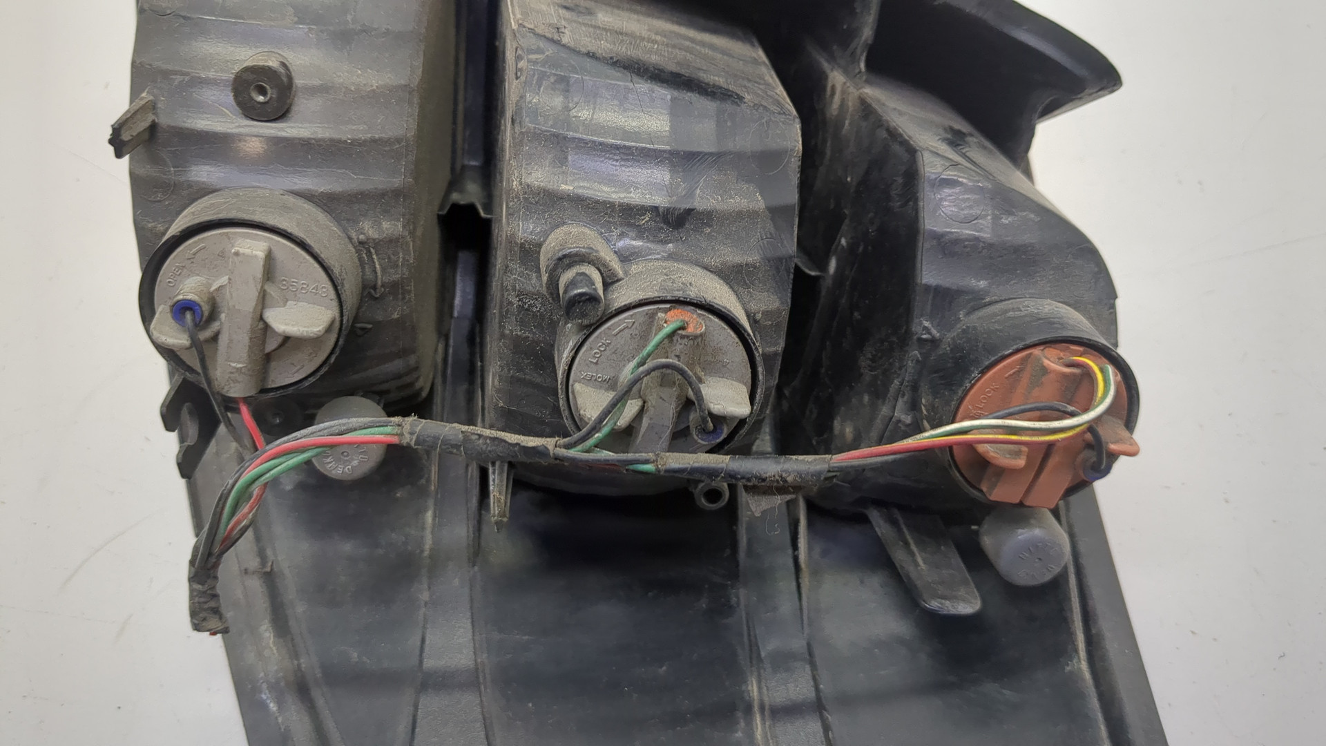 Фонарь задний левый