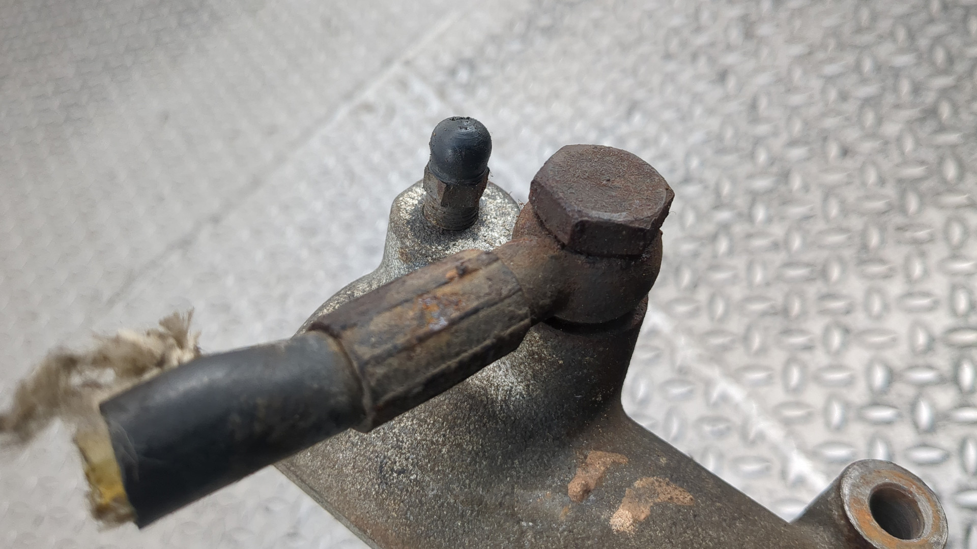 Цилиндр сцепления рабочий