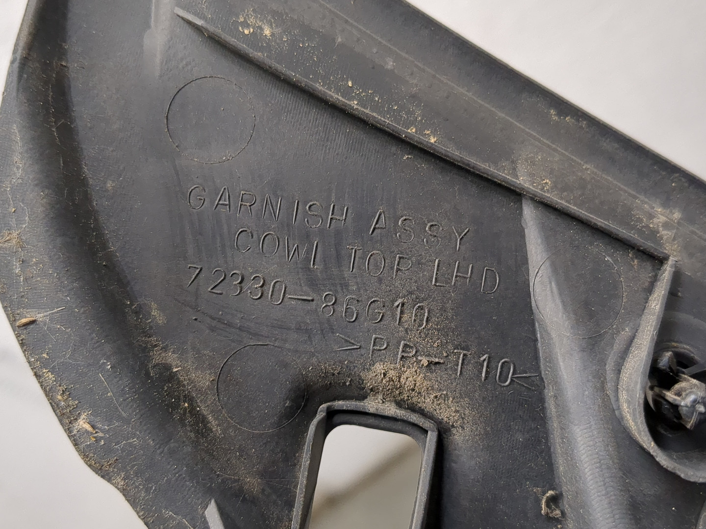 Решетка стеклоочистителей (Жабо)