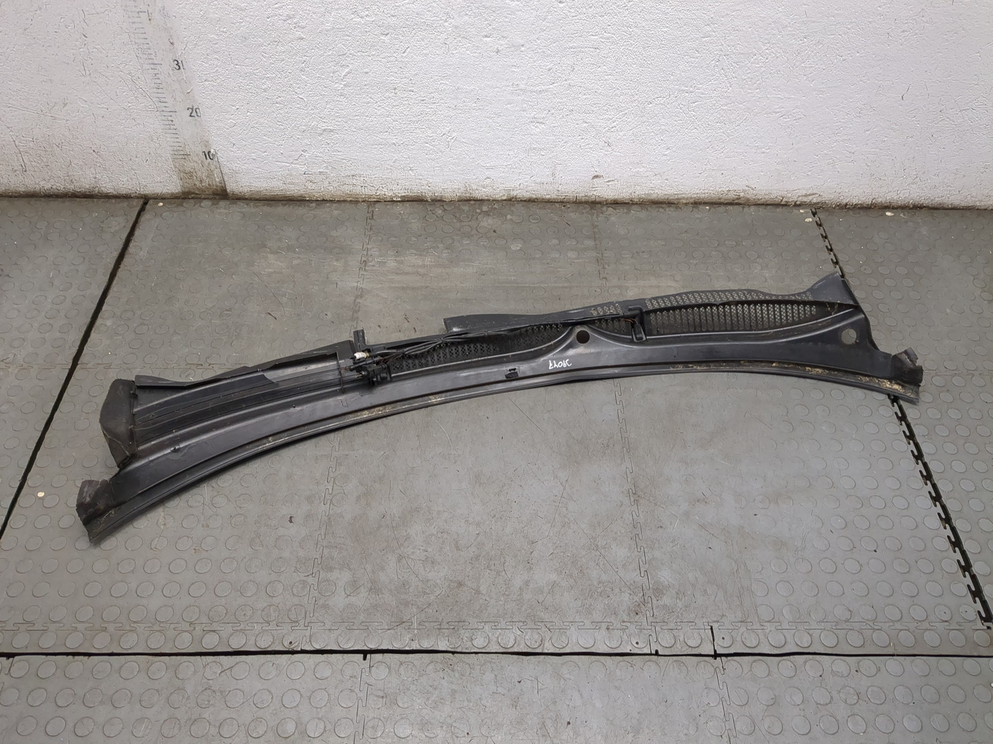 Решетка стеклоочистителей (Жабо)