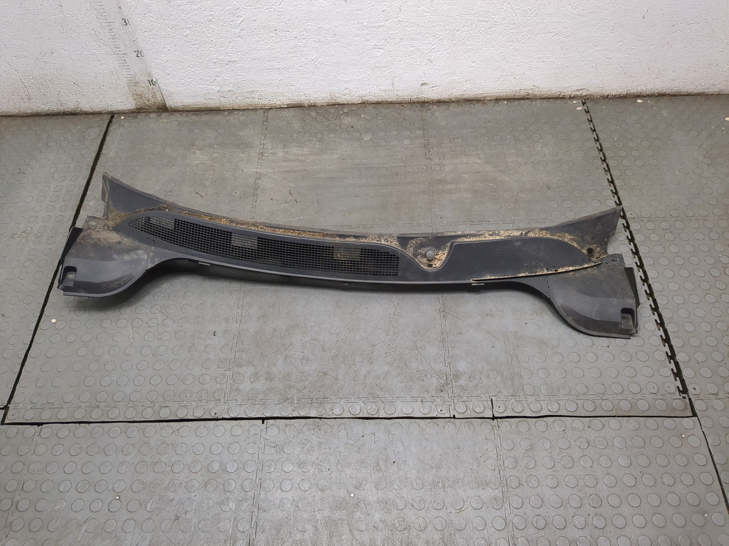 Решетка стеклоочистителей (Жабо)