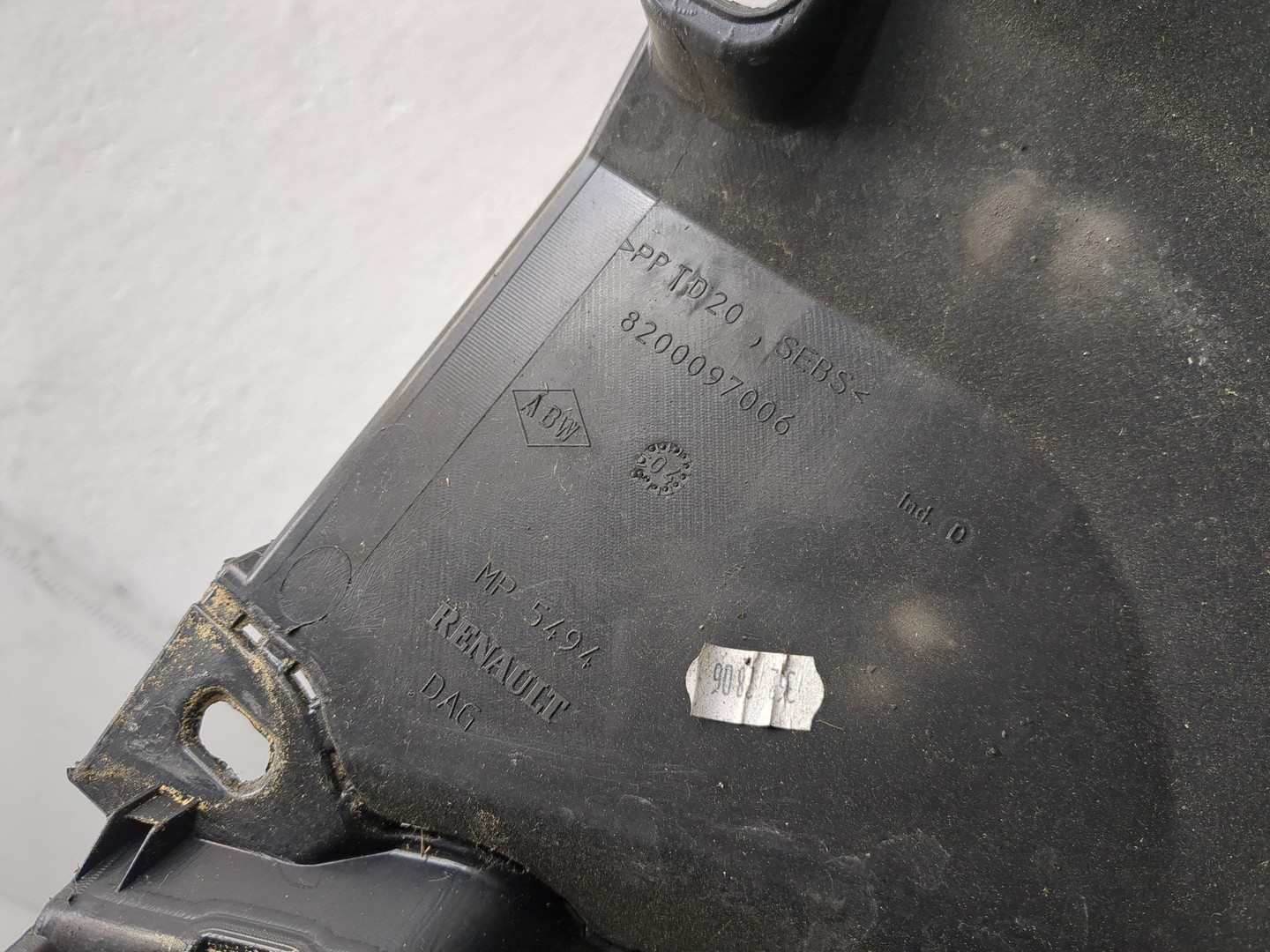 Решетка стеклоочистителей (Жабо)