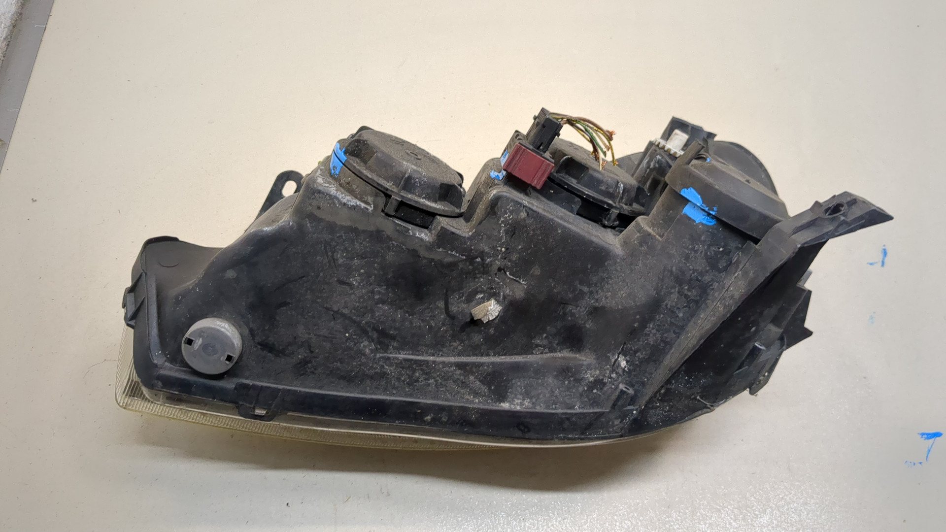 Фара правая