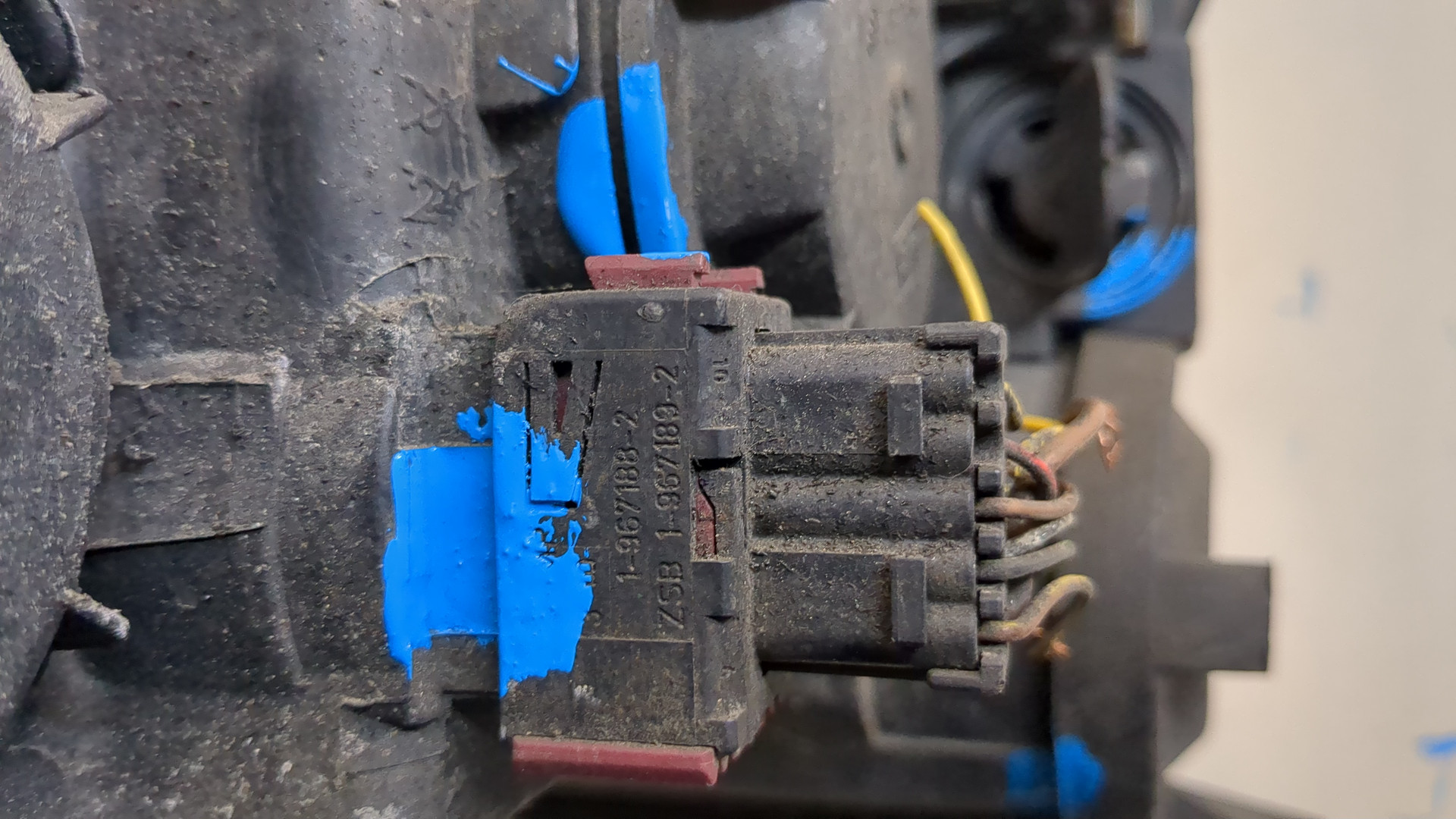 Фара правая