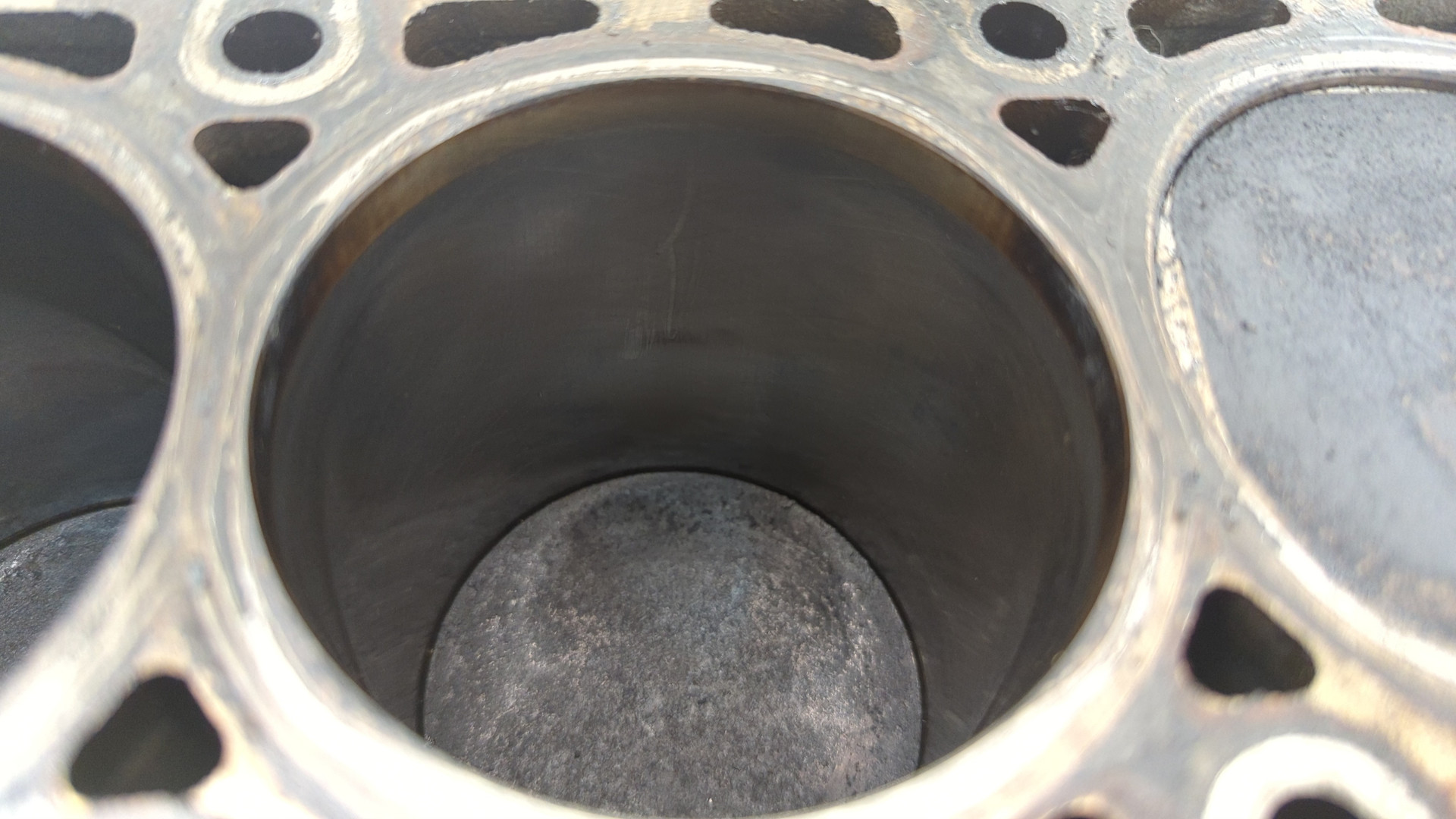 Блок двигателя